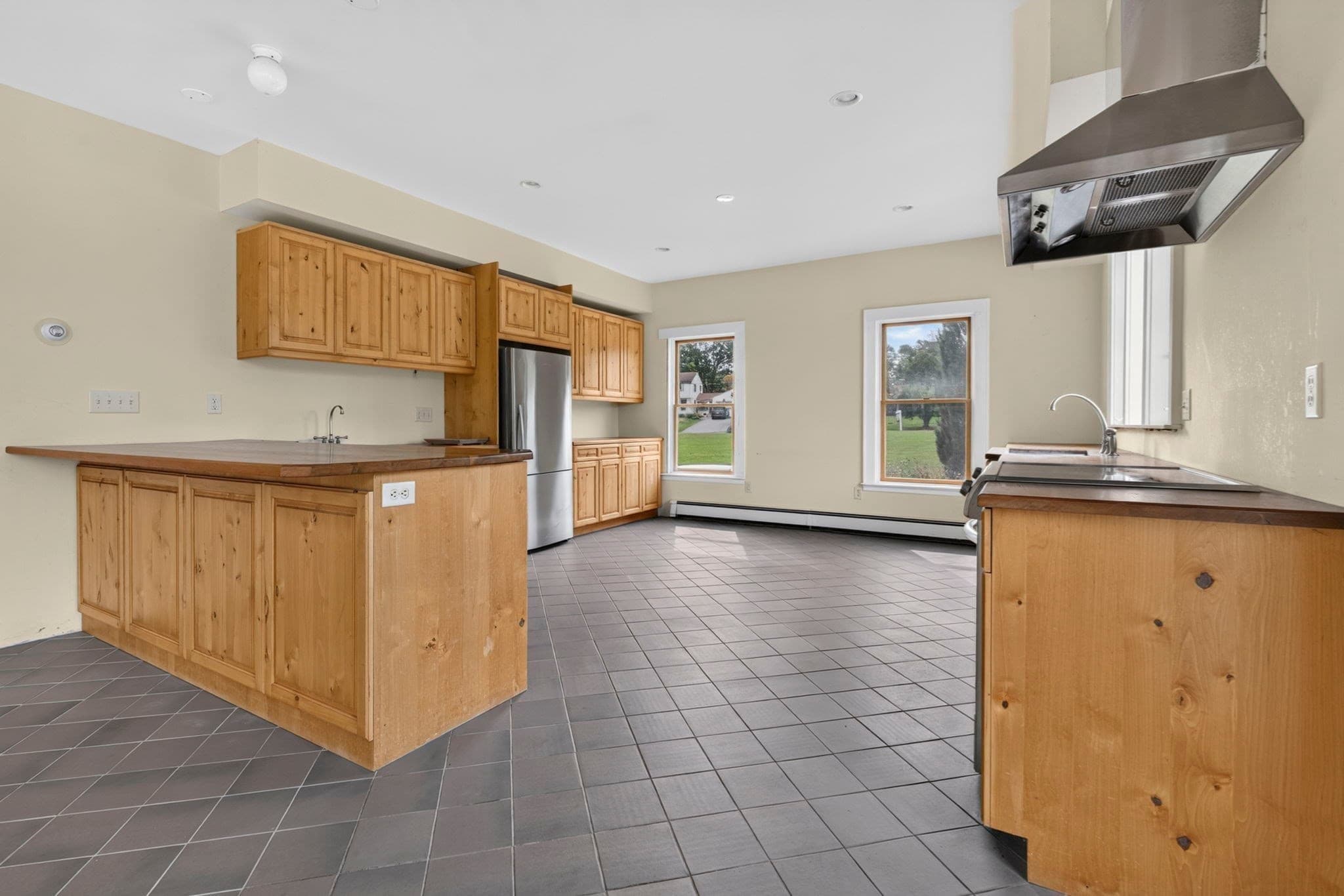 Single Family Residence at 304 High Rd, Newbury MA 01951, Newbury, photo 8 of 40