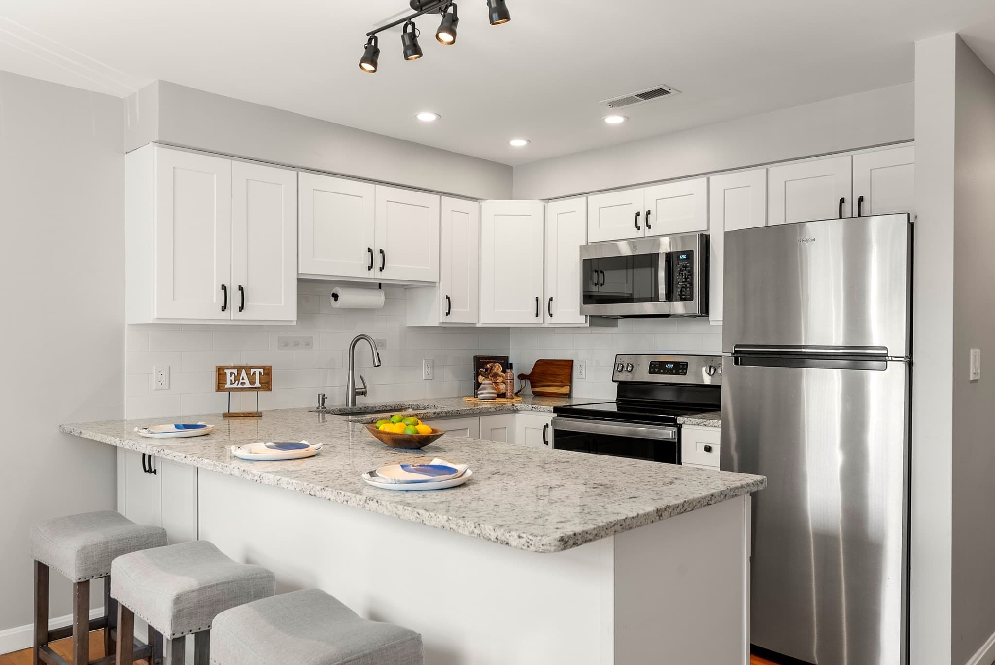 Condominium at 356-358 Main Street # 10, Boston MA 02129, Boston, photo 2 of 23
