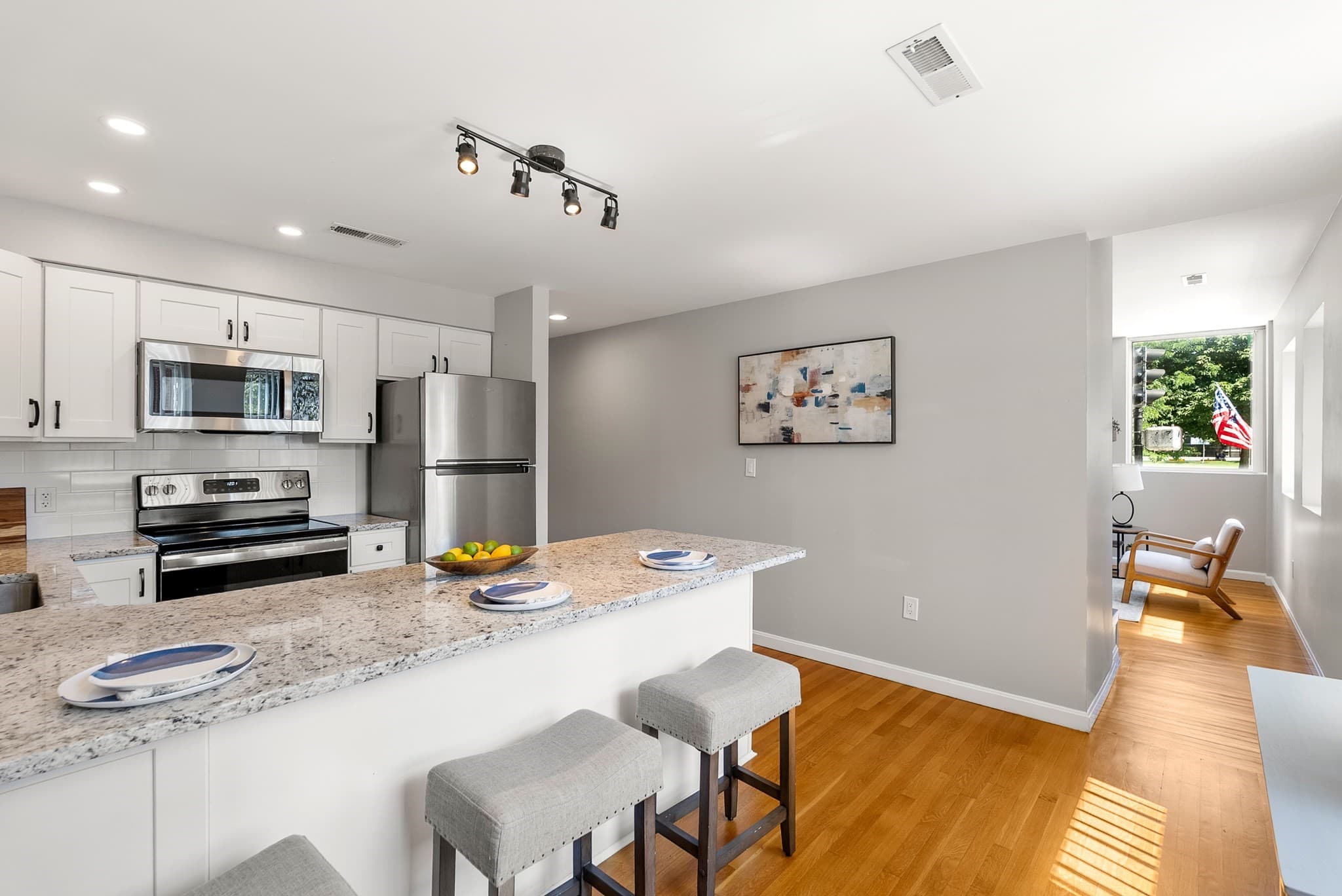 Condominium at 356-358 Main Street # 10, Boston MA 02129, Boston, photo 4 of 23