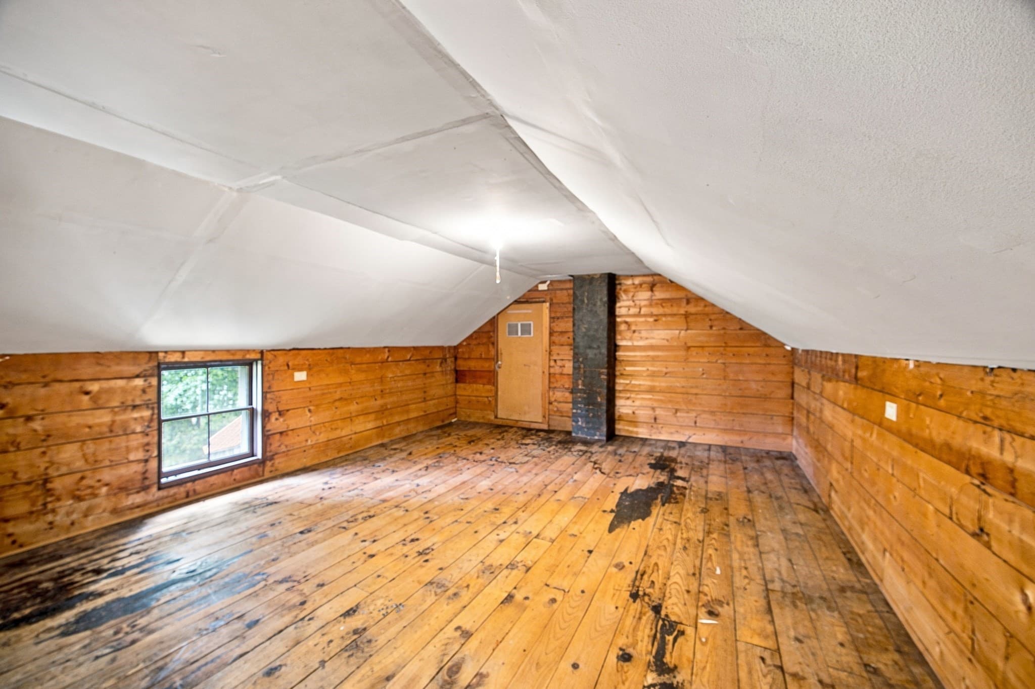 Single Family Residence at 114 Old Amherst Rd, Sunderland MA 01375, photo 23 of 42