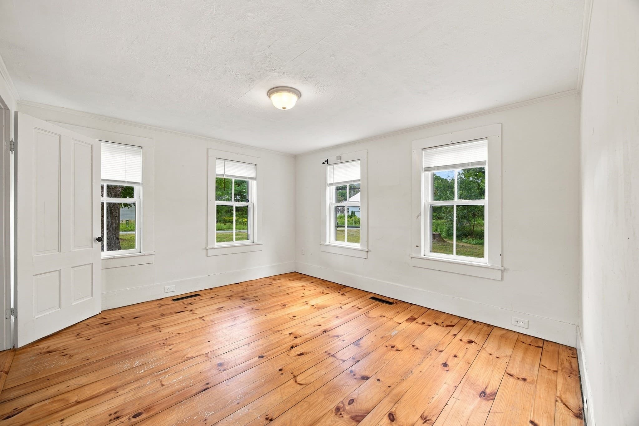 Single Family Residence at 114 Old Amherst Rd, Sunderland MA 01375, photo 12 of 42