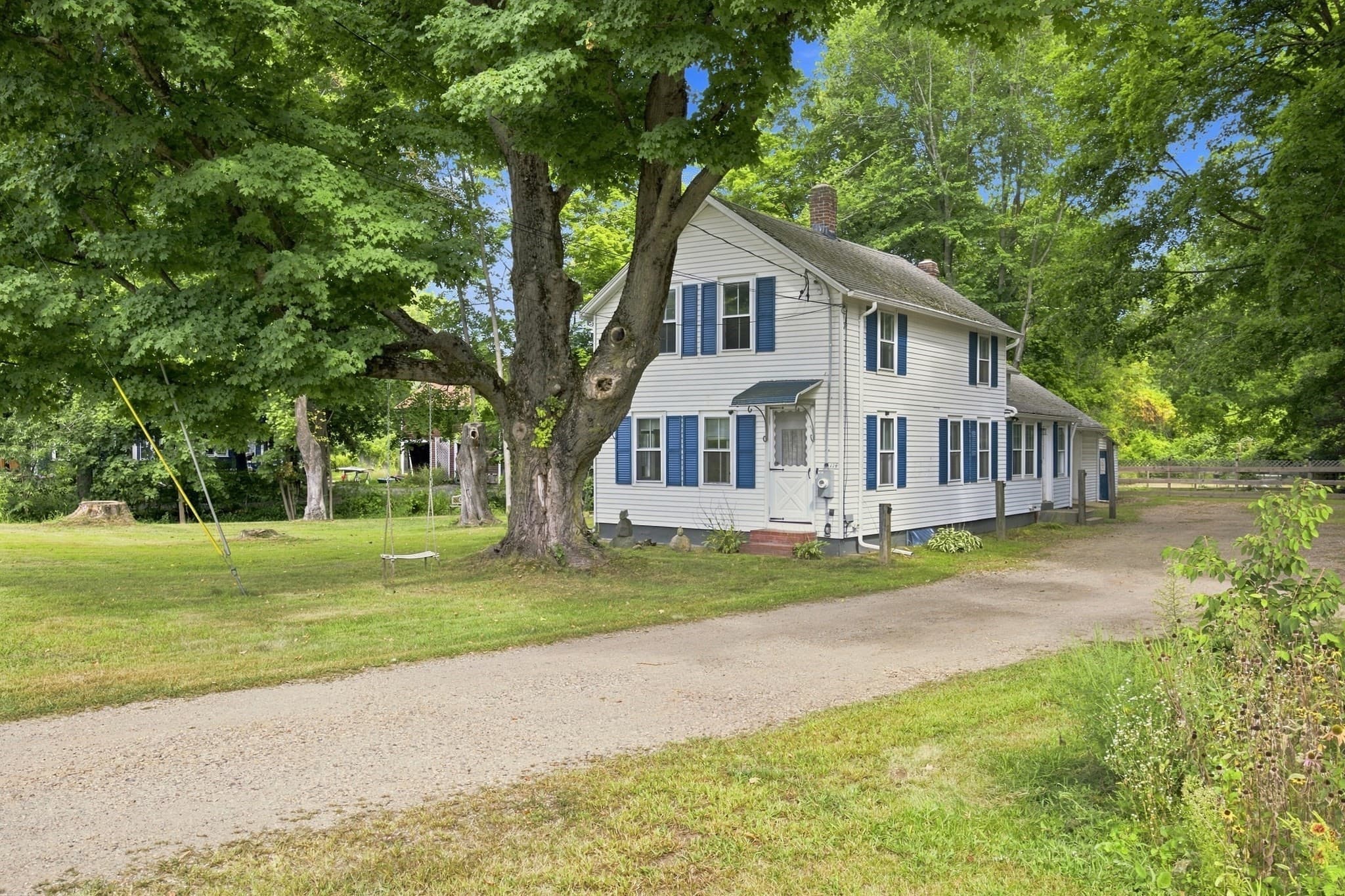 114 Old Amherst Rd, Sunderland MA 01375