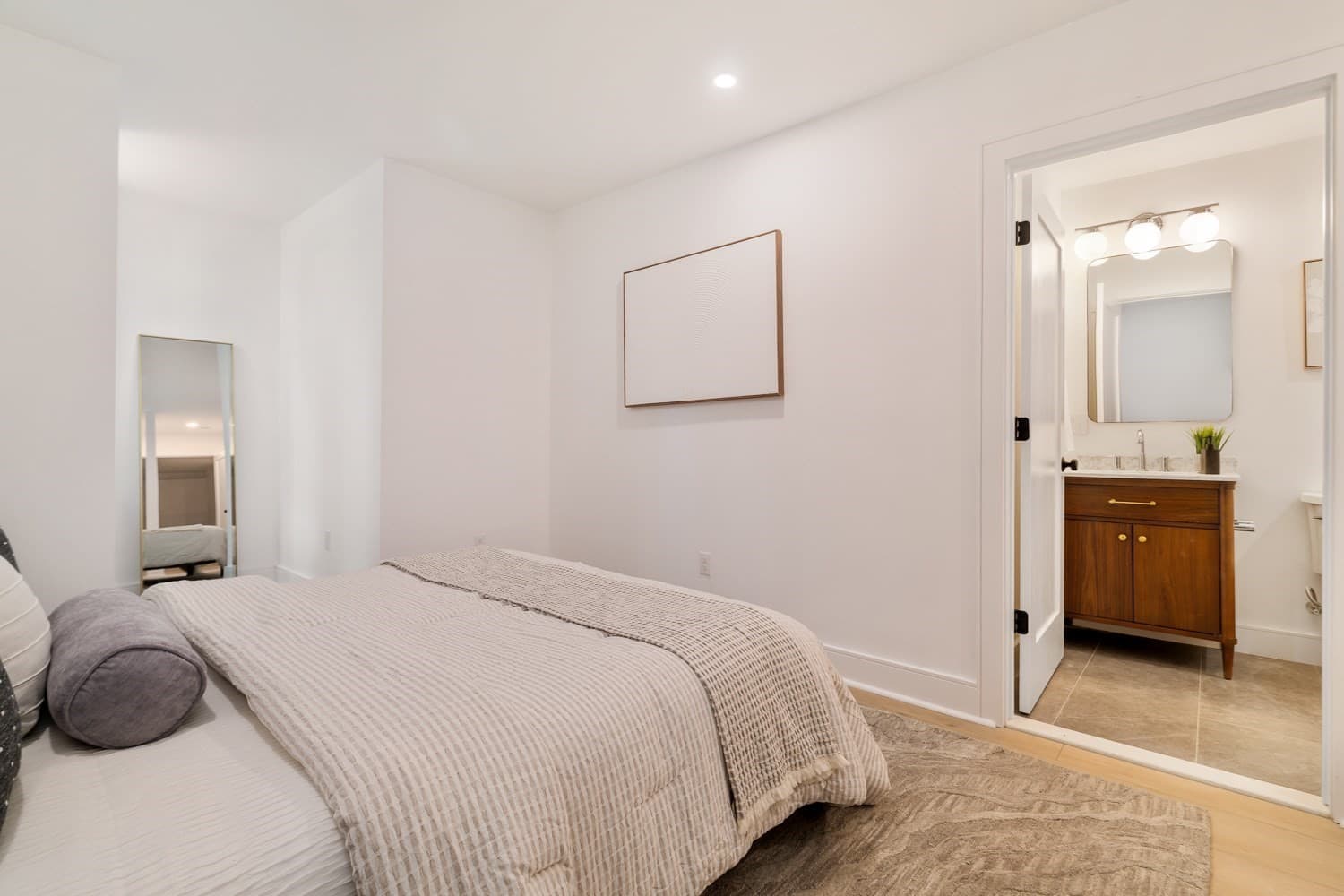 Condominium at 9 Olive Ave # 1, Somerville MA 02143, Somerville, photo 31 of 35