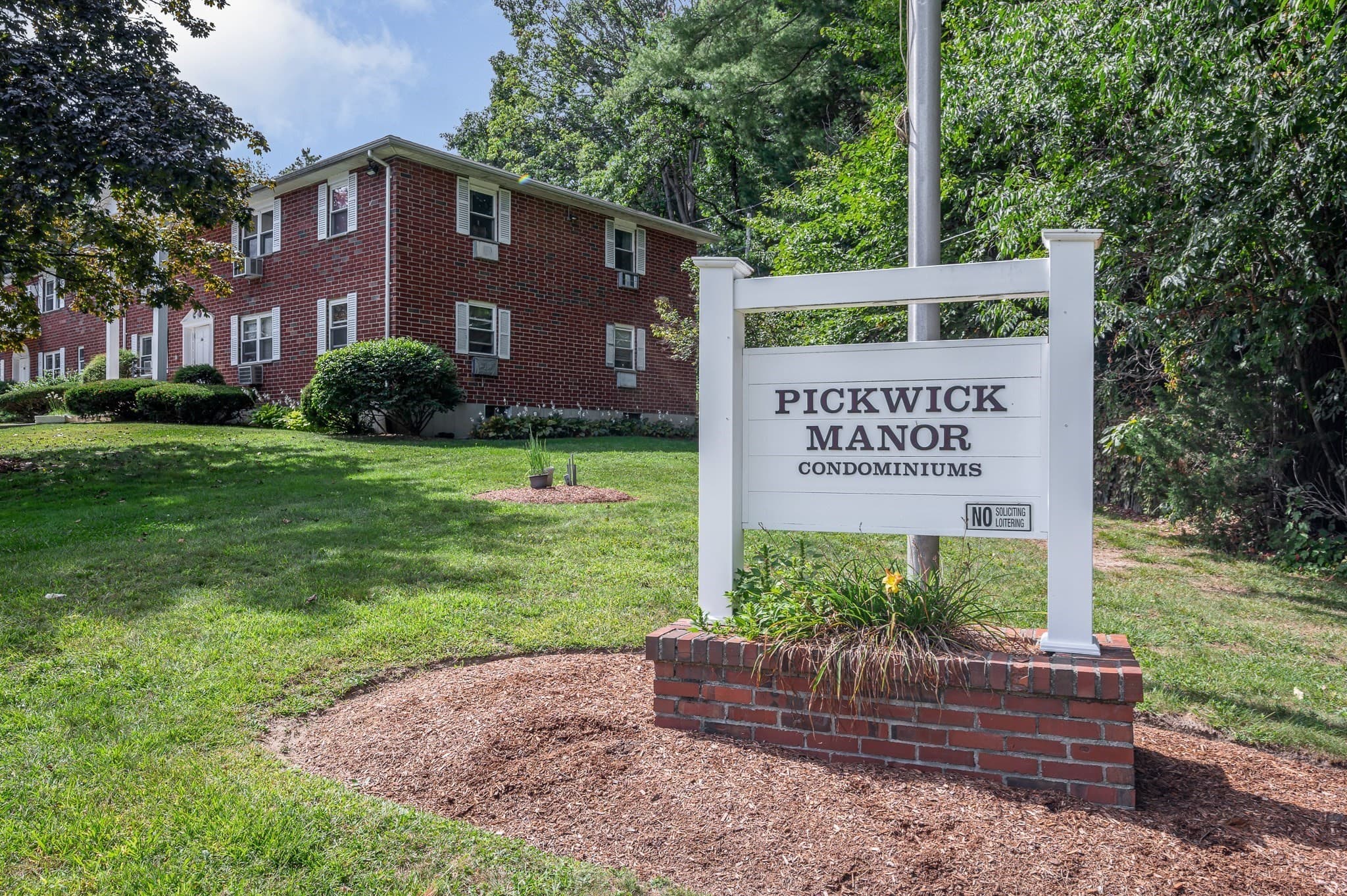 Condominium at 131 Litchfield Pines Dr # A, Leominster MA 01453, Leominster, photo 2 of 27