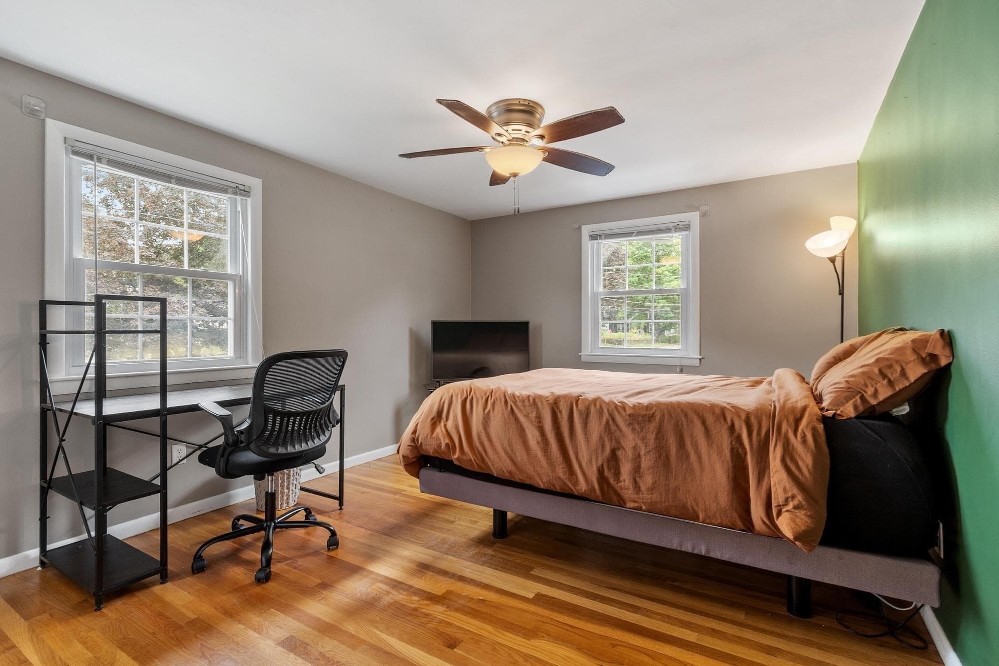 Single Family Residence at 119 Smith St, Leominster MA 01453, Leominster, photo 32 of 42