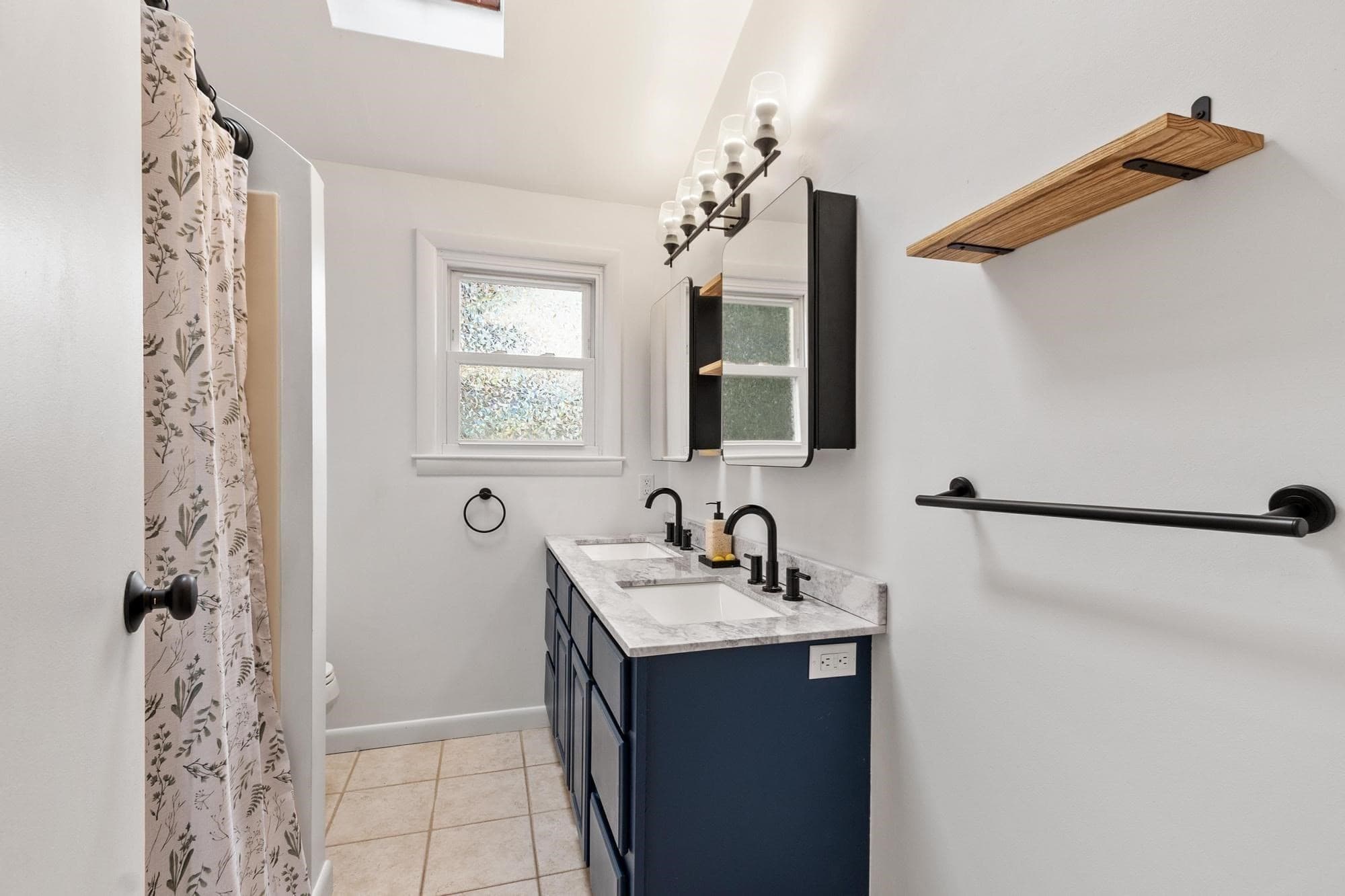 Single Family Residence at 119 Smith St, Leominster MA 01453, Leominster, photo 33 of 42