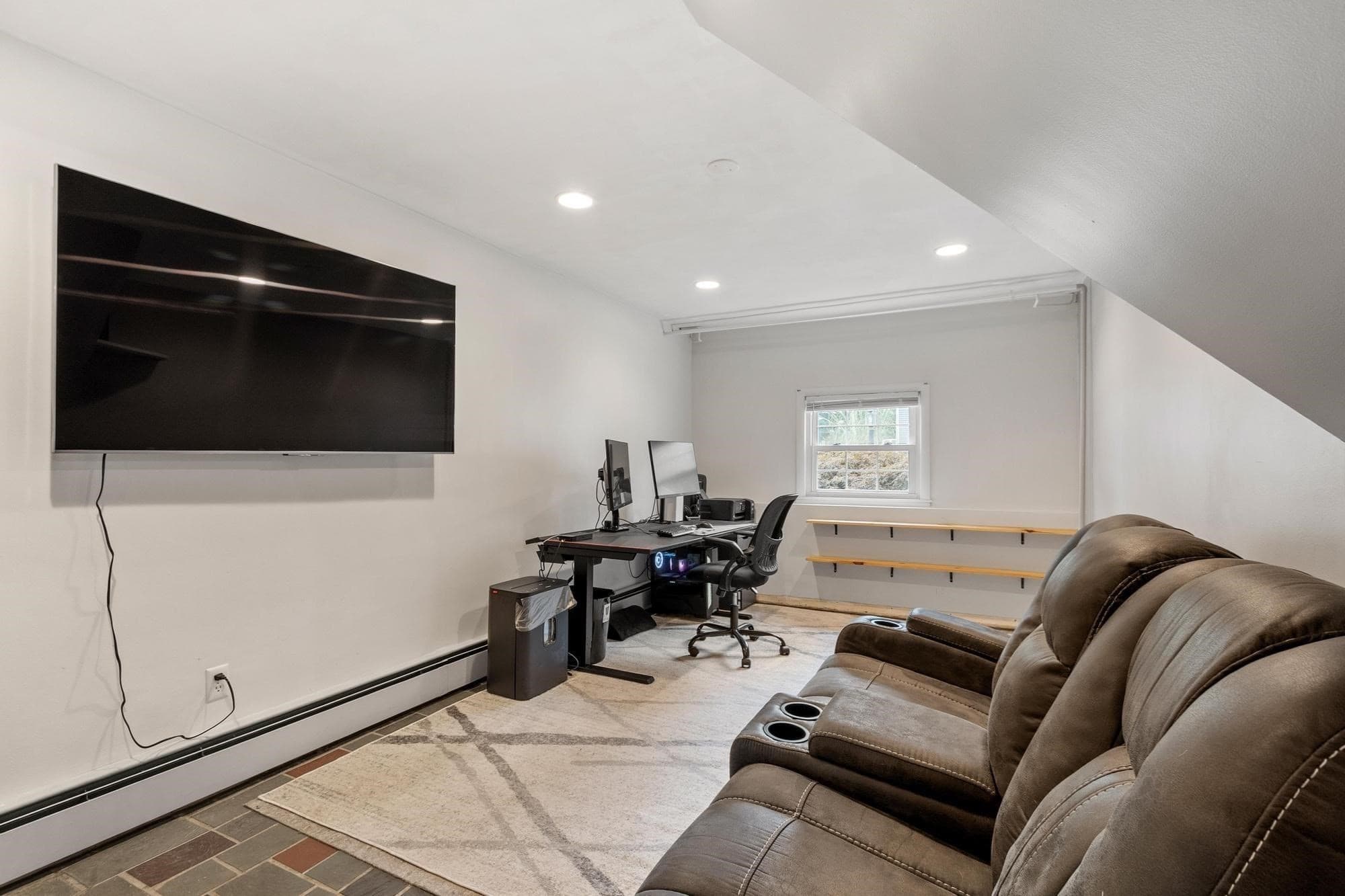Single Family Residence at 119 Smith St, Leominster MA 01453, Leominster, photo 19 of 42