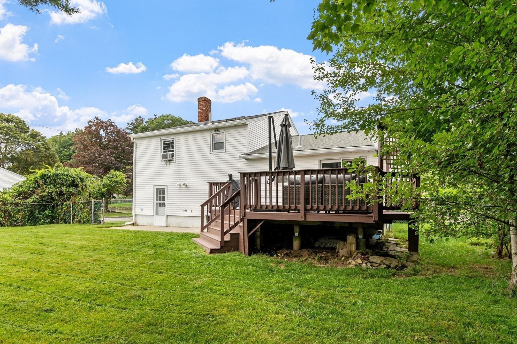 Single Family Residence at 119 Smith St, Leominster MA 01453, Leominster, photo 40 of 42
