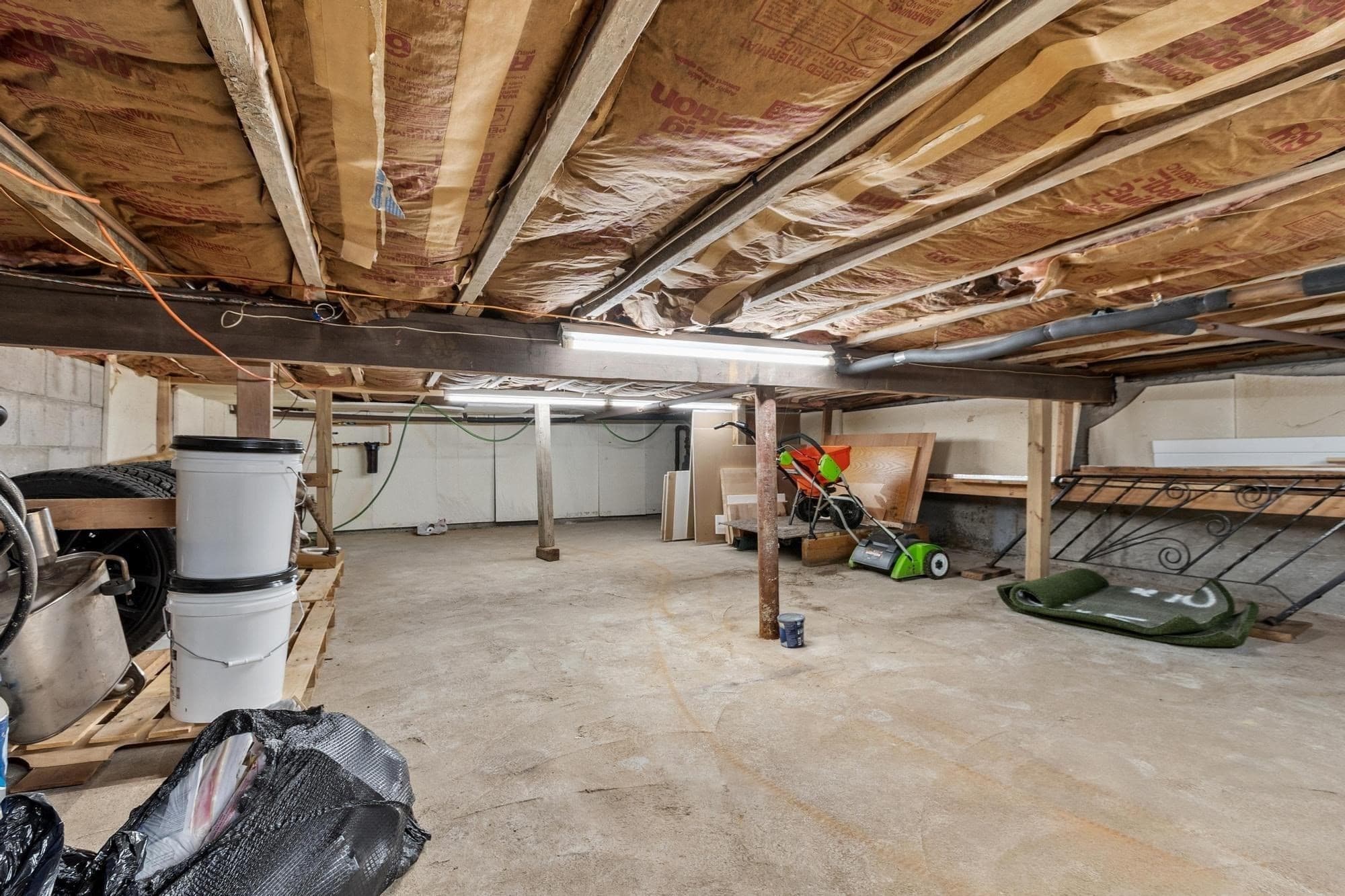 Single Family Residence at 119 Smith St, Leominster MA 01453, Leominster, photo 35 of 42