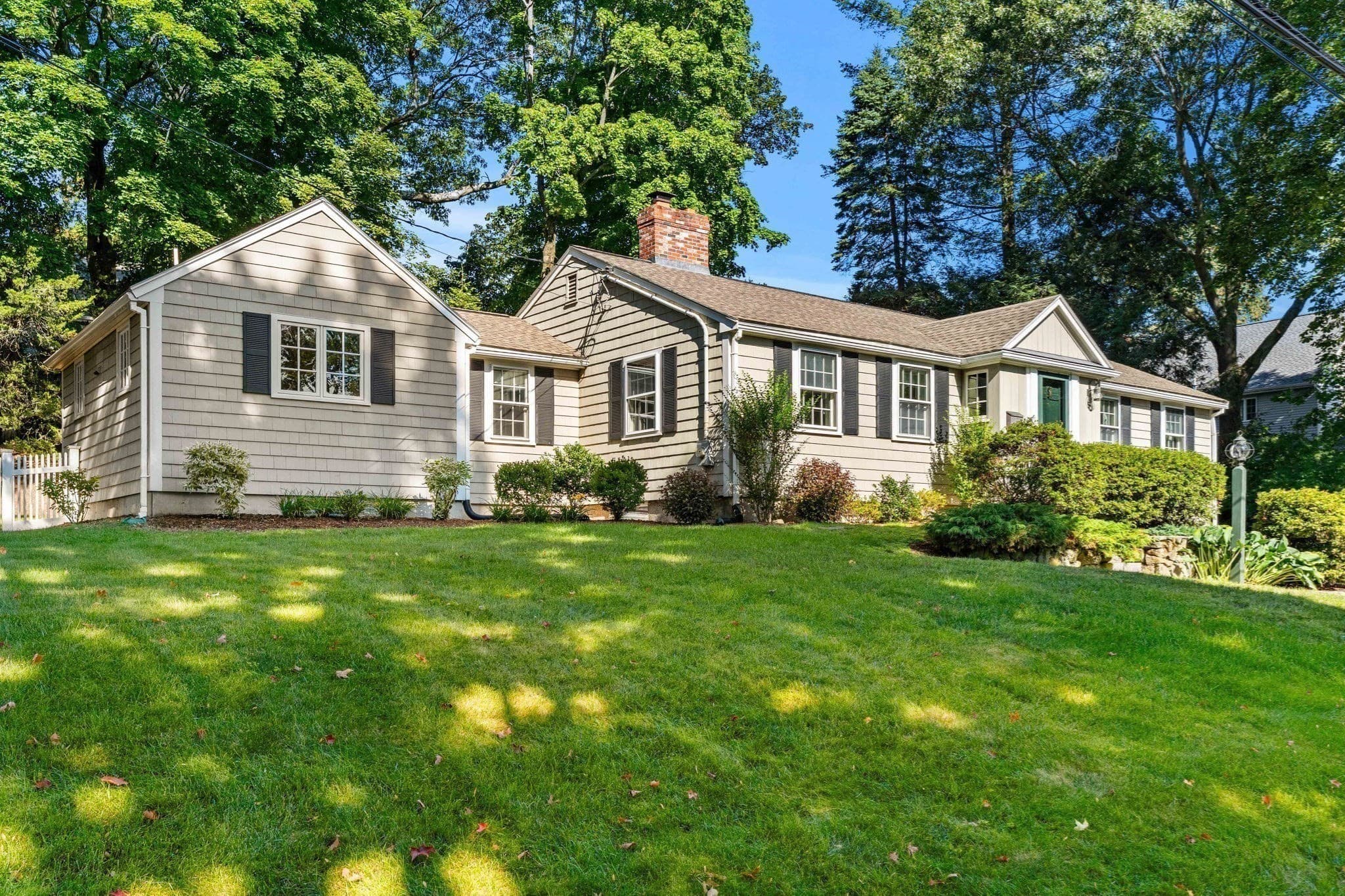 Single Family Residence at 5 Willowdale Rd, Winchester MA 01890, Winchester, photo 2 of 42