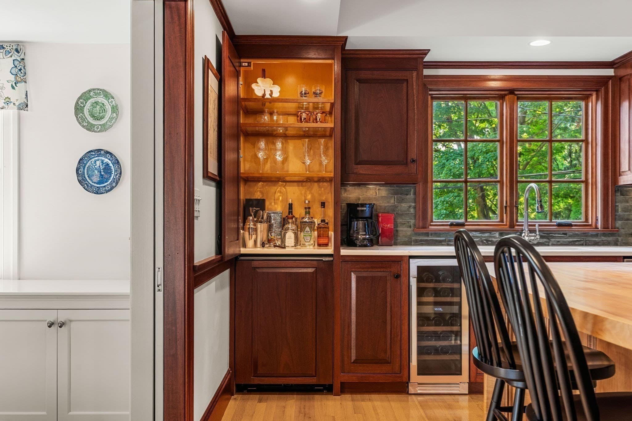 Single Family Residence at 5 Willowdale Rd, Winchester MA 01890, Winchester, photo 16 of 42