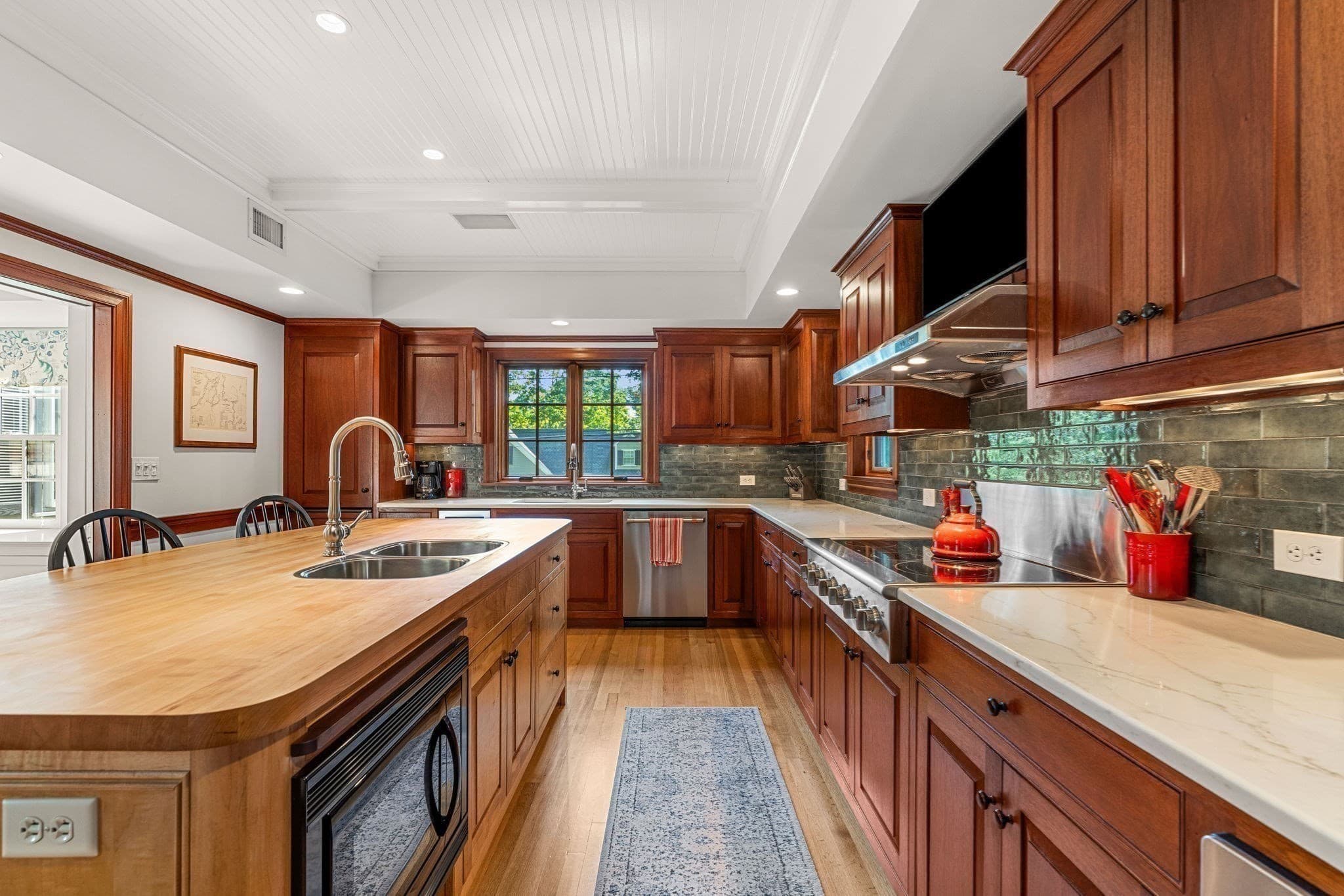 Single Family Residence at 5 Willowdale Rd, Winchester MA 01890, Winchester, photo 12 of 42