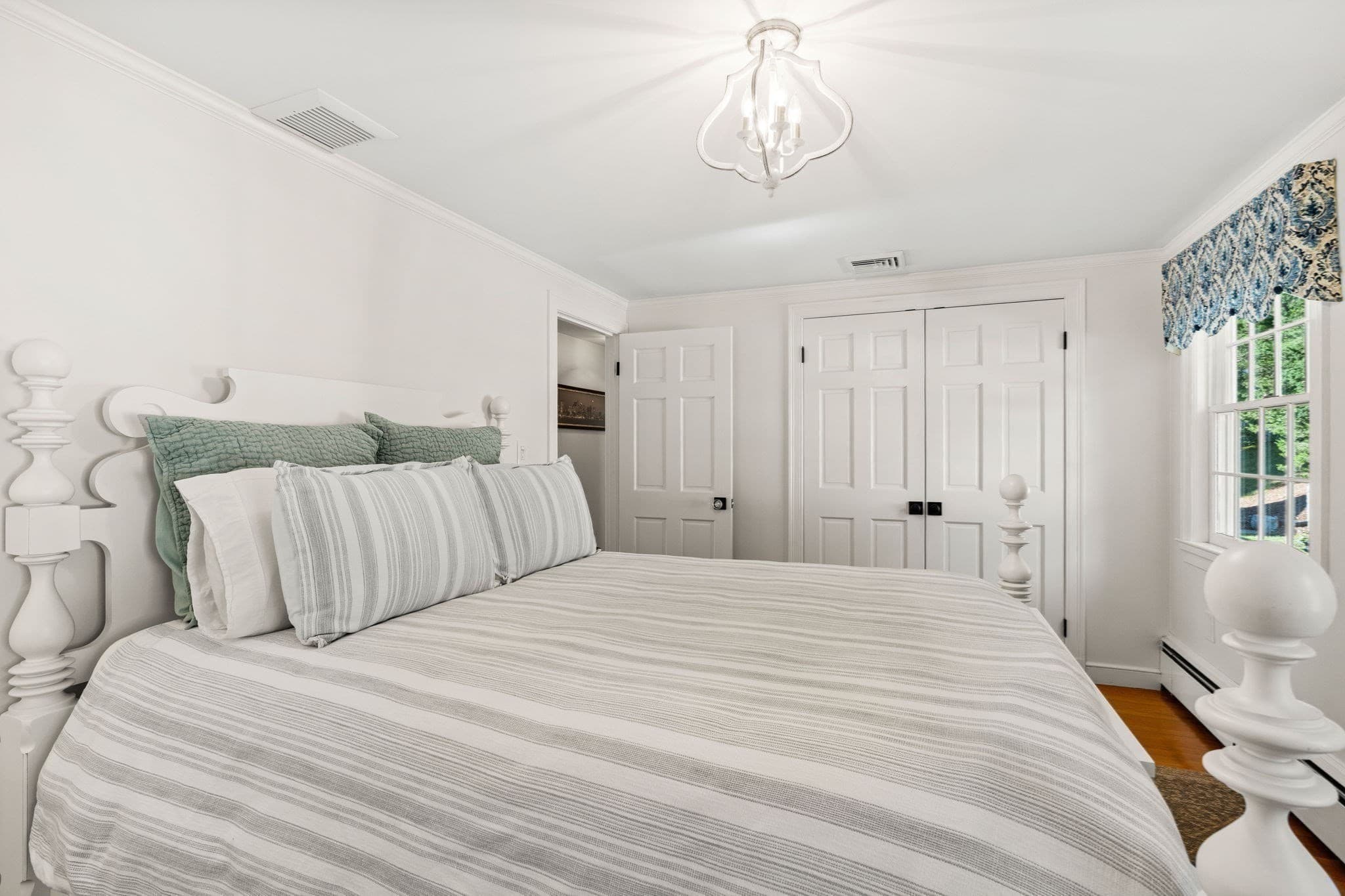 Single Family Residence at 5 Willowdale Rd, Winchester MA 01890, Winchester, photo 26 of 42