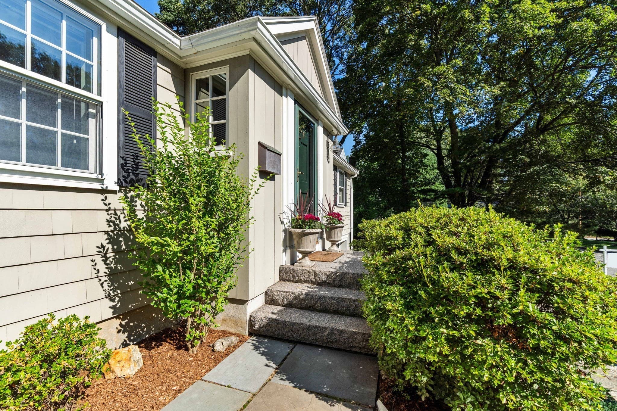 Single Family Residence at 5 Willowdale Rd, Winchester MA 01890, Winchester, photo 3 of 42