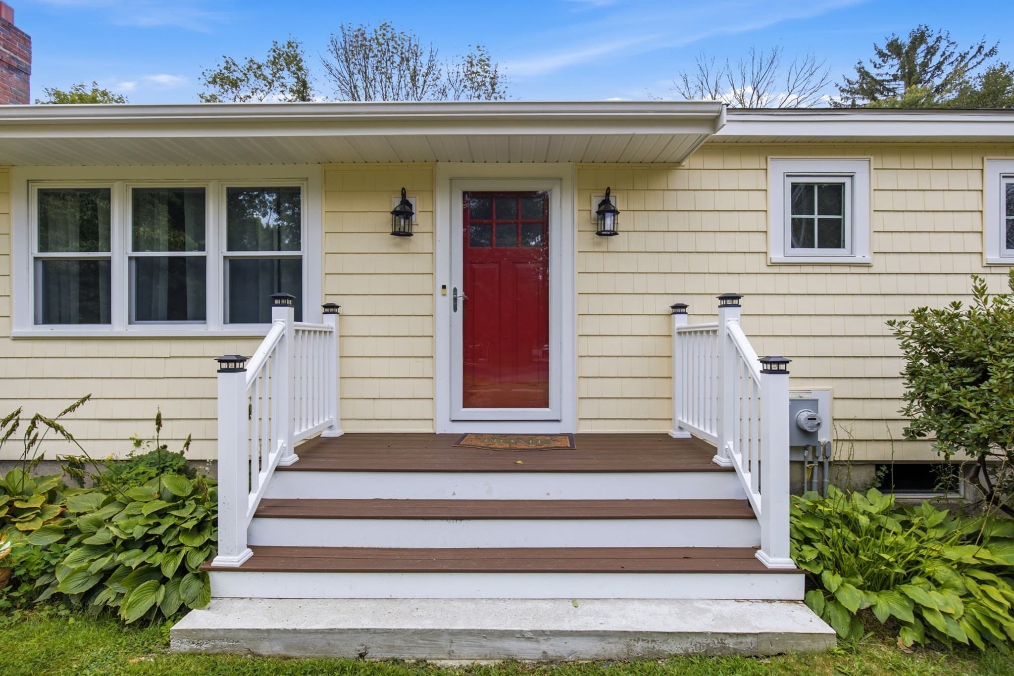 Single Family Residence at 9 Felton Ln, West Newbury MA 01985, West Newbury, photo 2 of 29