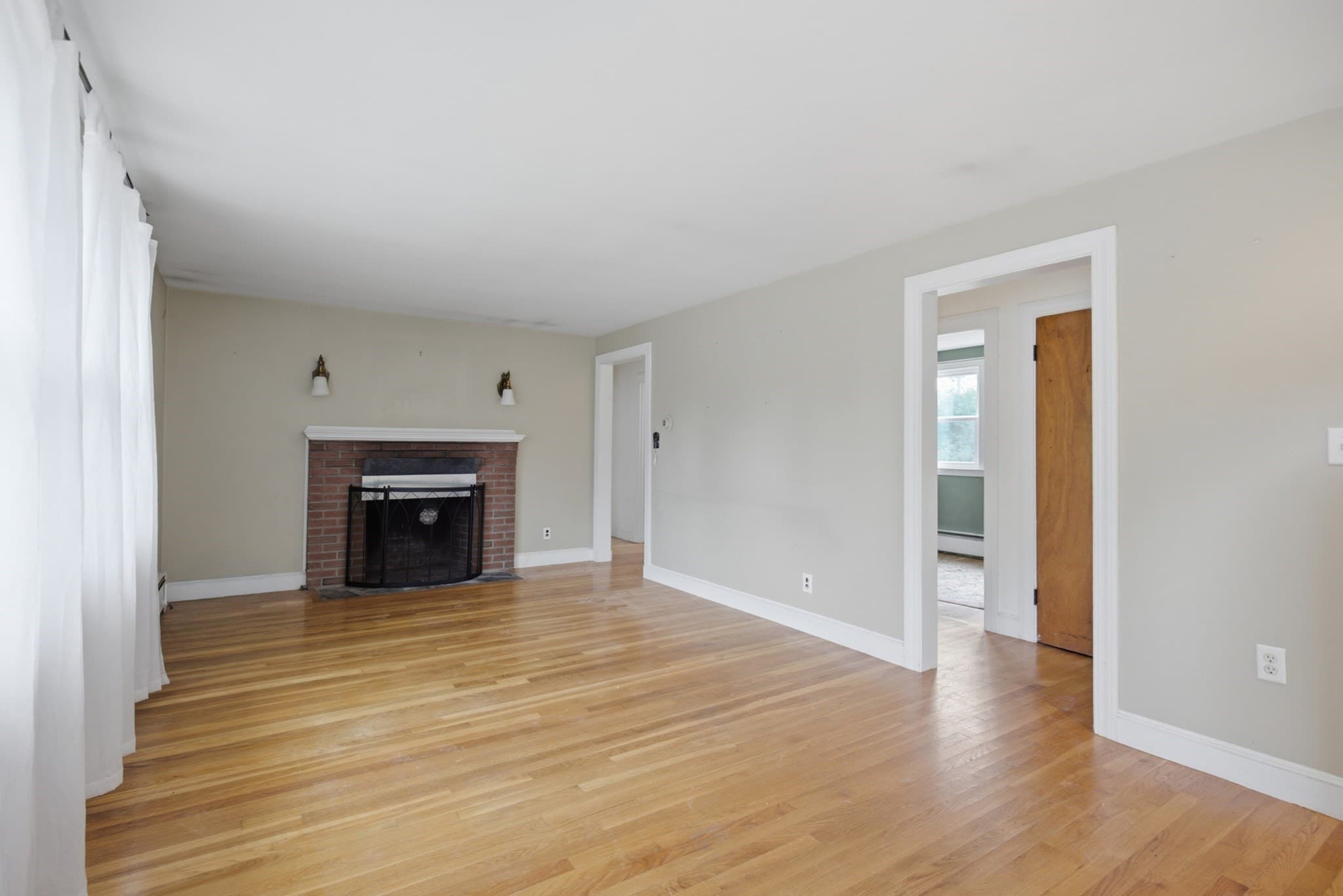 Single Family Residence at 9 Felton Ln, West Newbury MA 01985, West Newbury, photo 13 of 29
