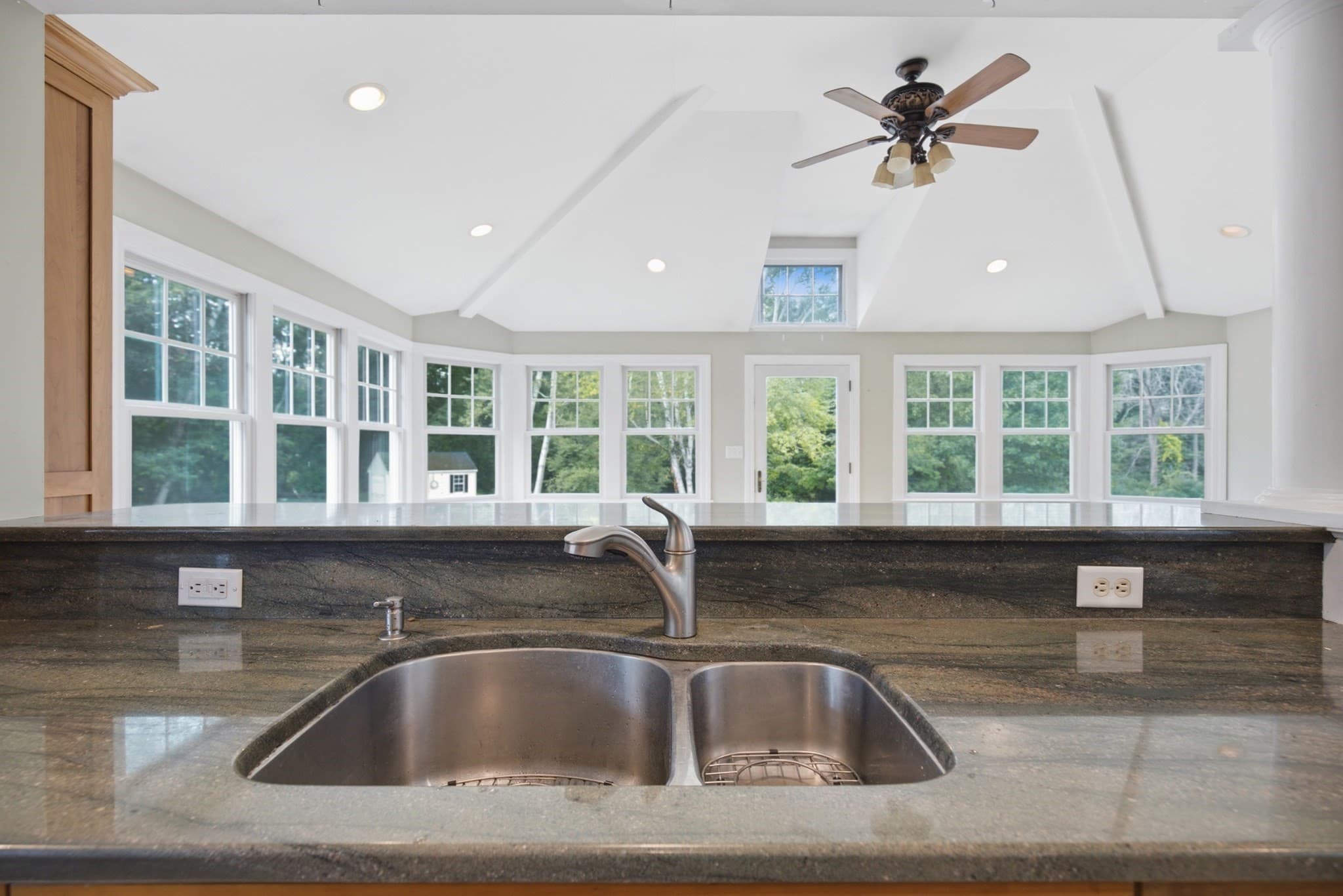 Single Family Residence at 9 Felton Ln, West Newbury MA 01985, West Newbury, photo 9 of 29