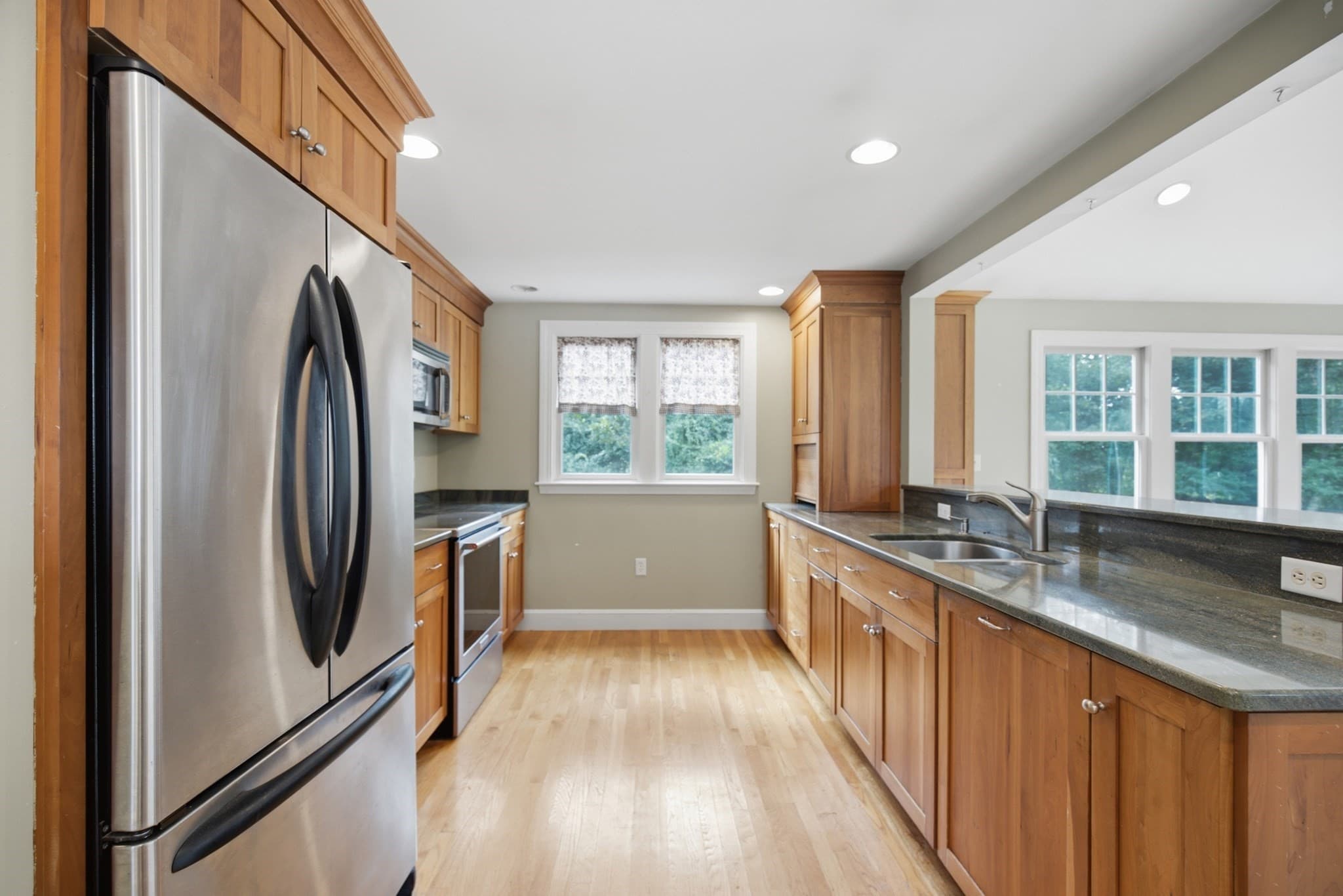 Single Family Residence at 9 Felton Ln, West Newbury MA 01985, West Newbury, photo 8 of 29