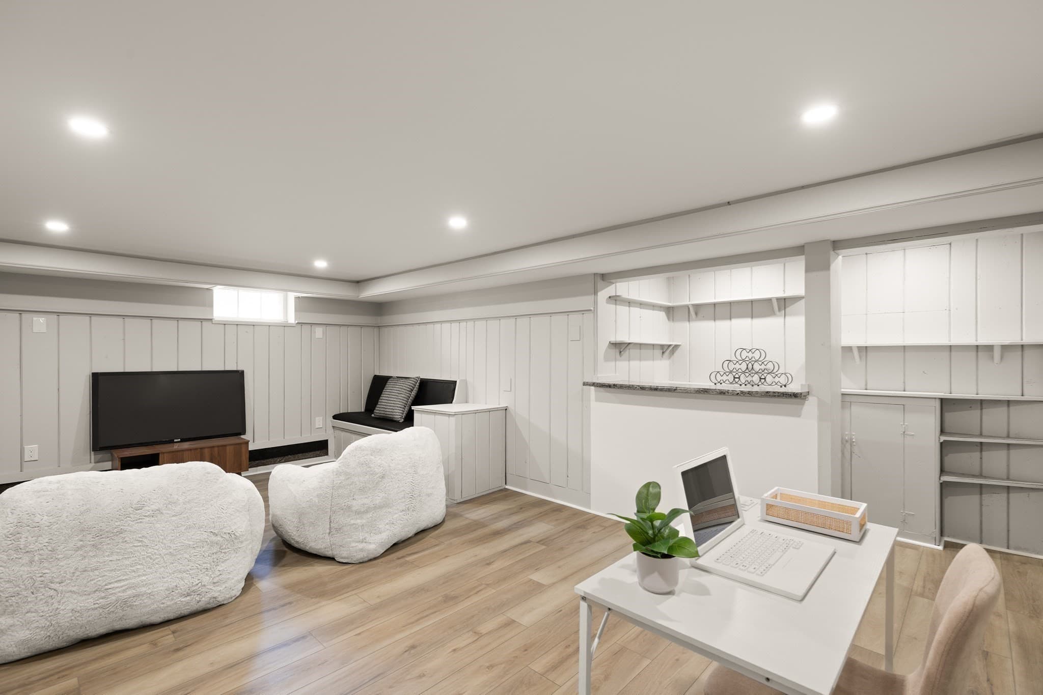 Single Family Residence at 46 Bruce Rd, Norwood MA 02062, Norwood, photo 15 of 17