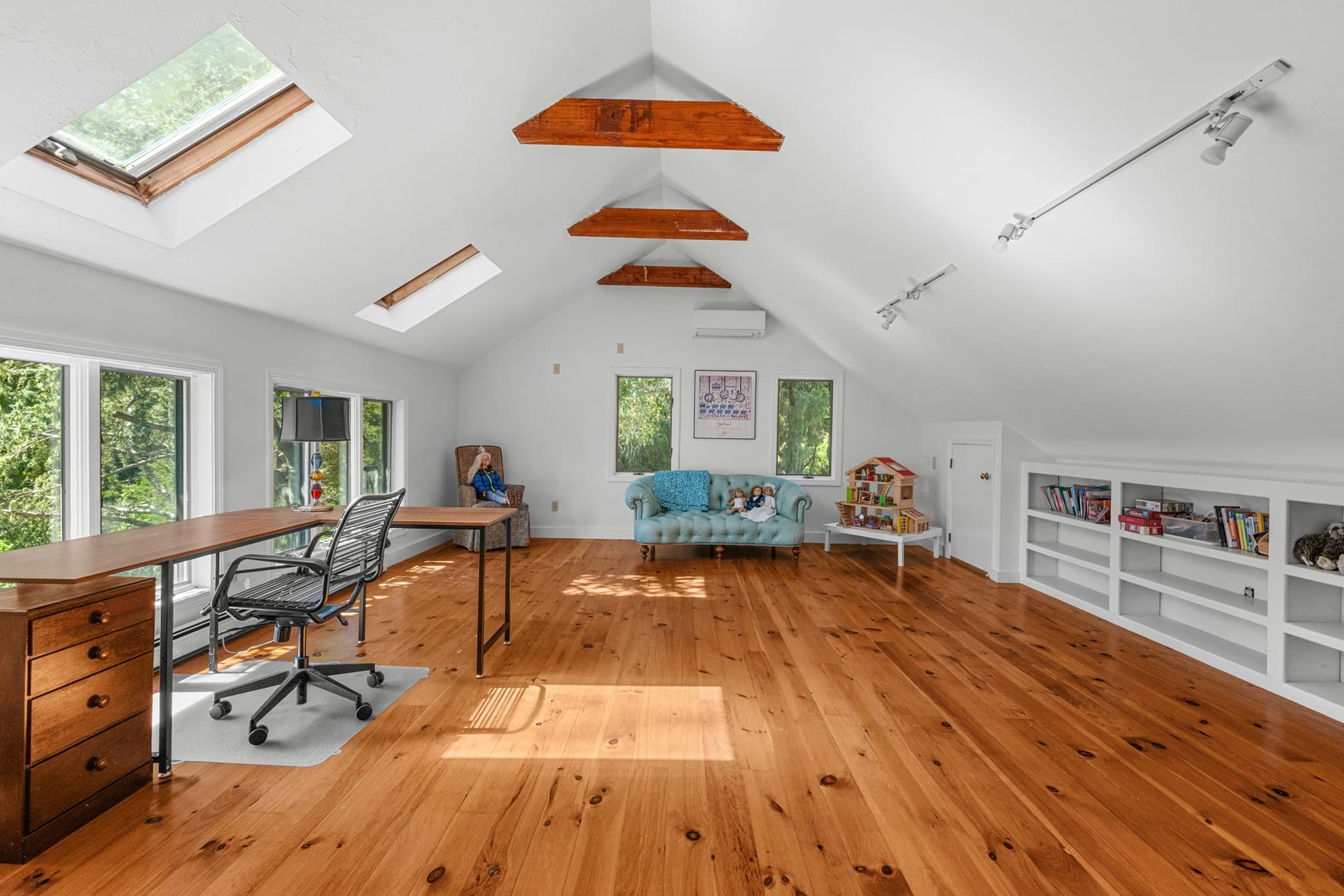Single Family Residence at 32 Reid, Barnstable MA 02648, Barnstable, photo 34 of 41