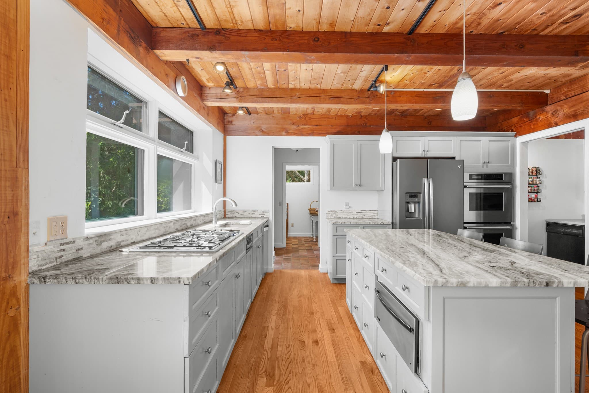 Single Family Residence at 32 Reid, Barnstable MA 02648, Barnstable, photo 15 of 41