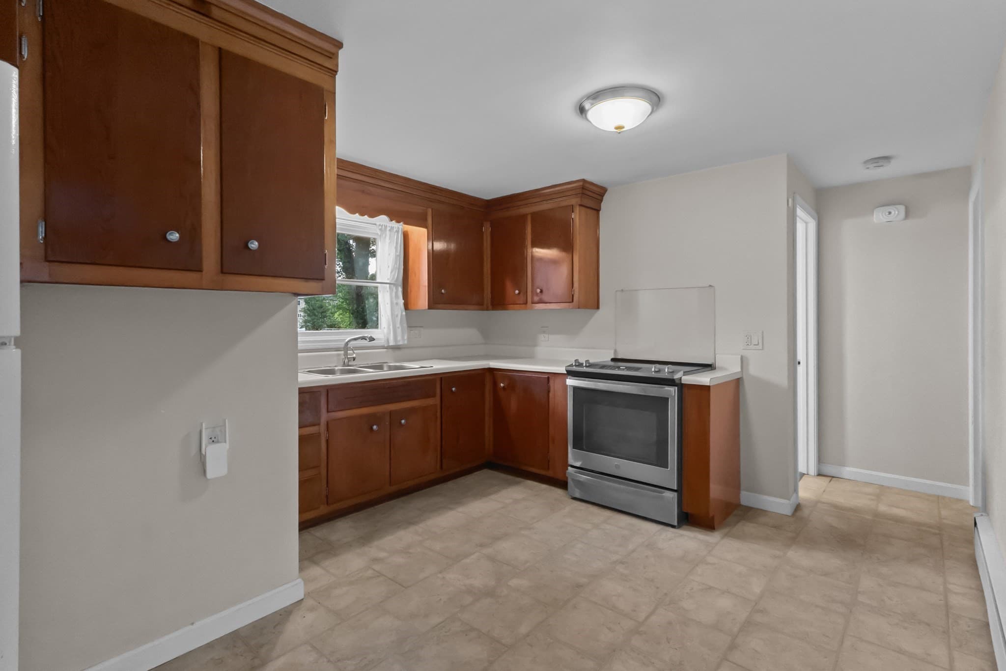 Single Family Residence at 20 Overlook Ave, Shrewsbury MA 01545, Shrewsbury, photo 14 of 36
