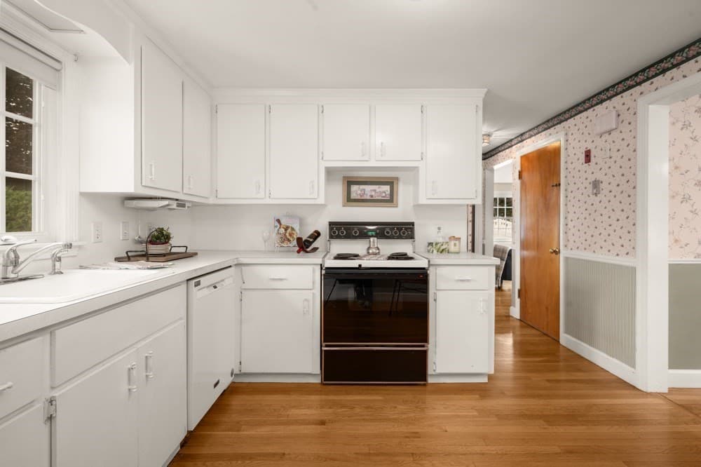 Single Family Residence at 8 Irving St, Danvers MA 01923, Danvers, photo 11 of 42