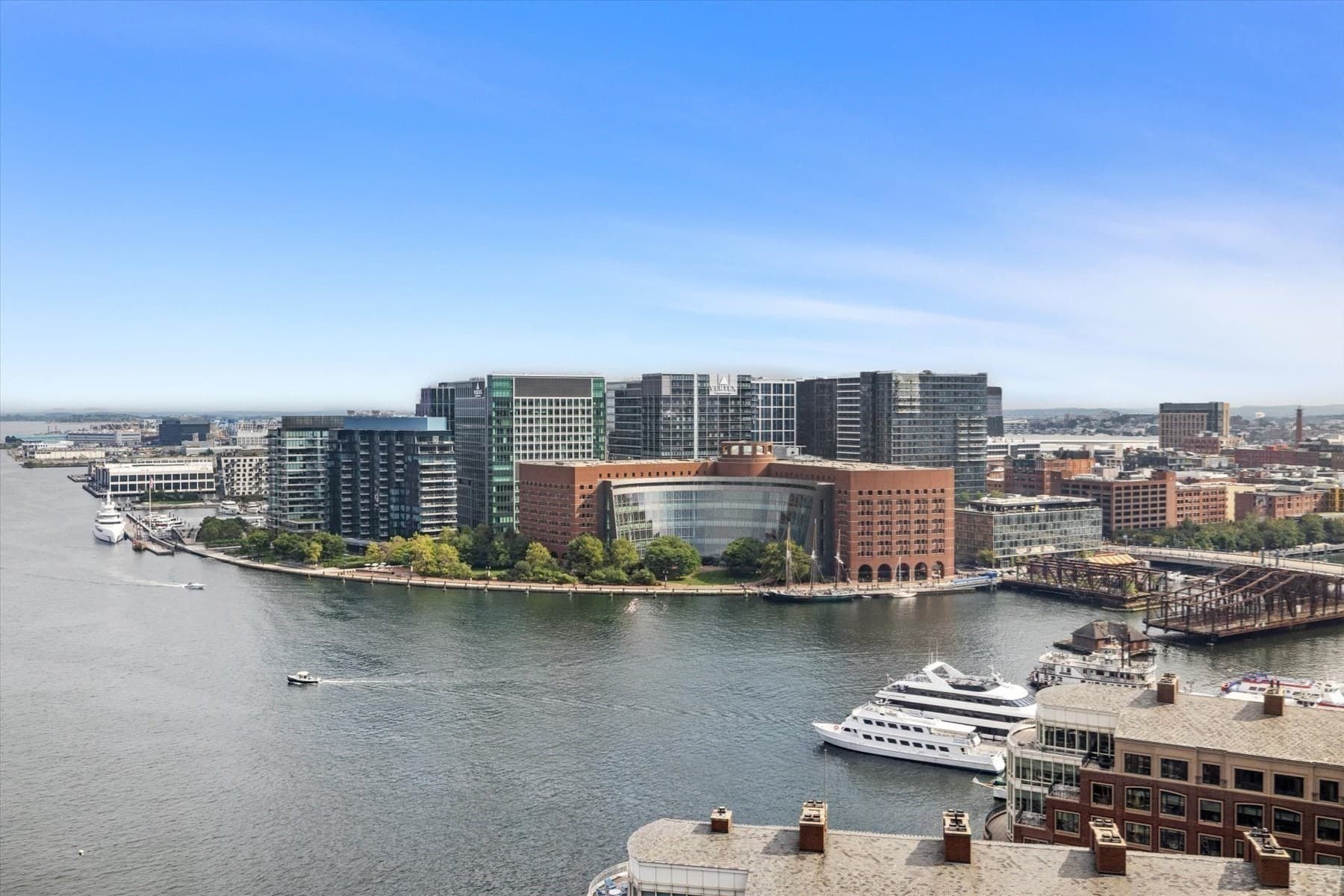 Condominium at 85 E India Row # 23D, Boston MA 02110, photo 5 of 28