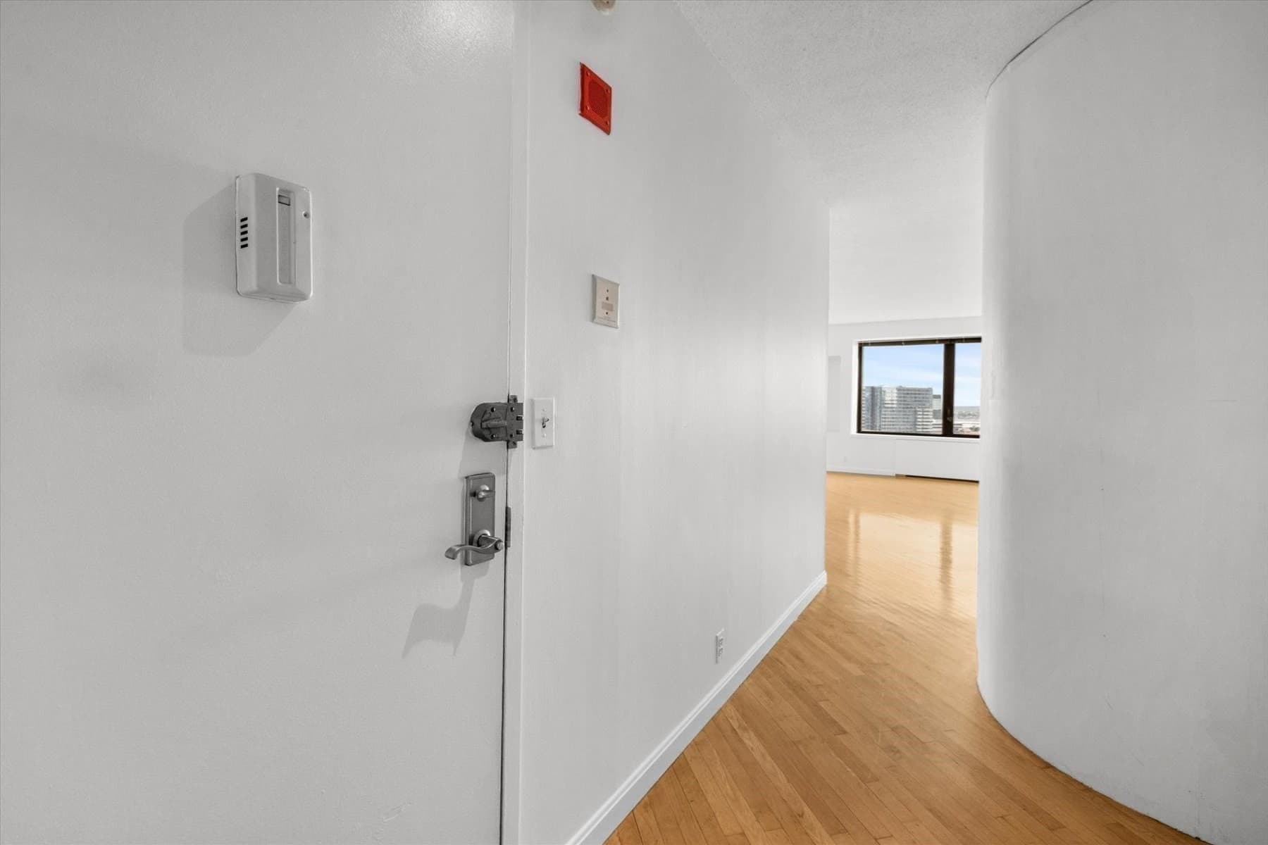 Condominium at 85 E India Row # 23D, Boston MA 02110, photo 18 of 28