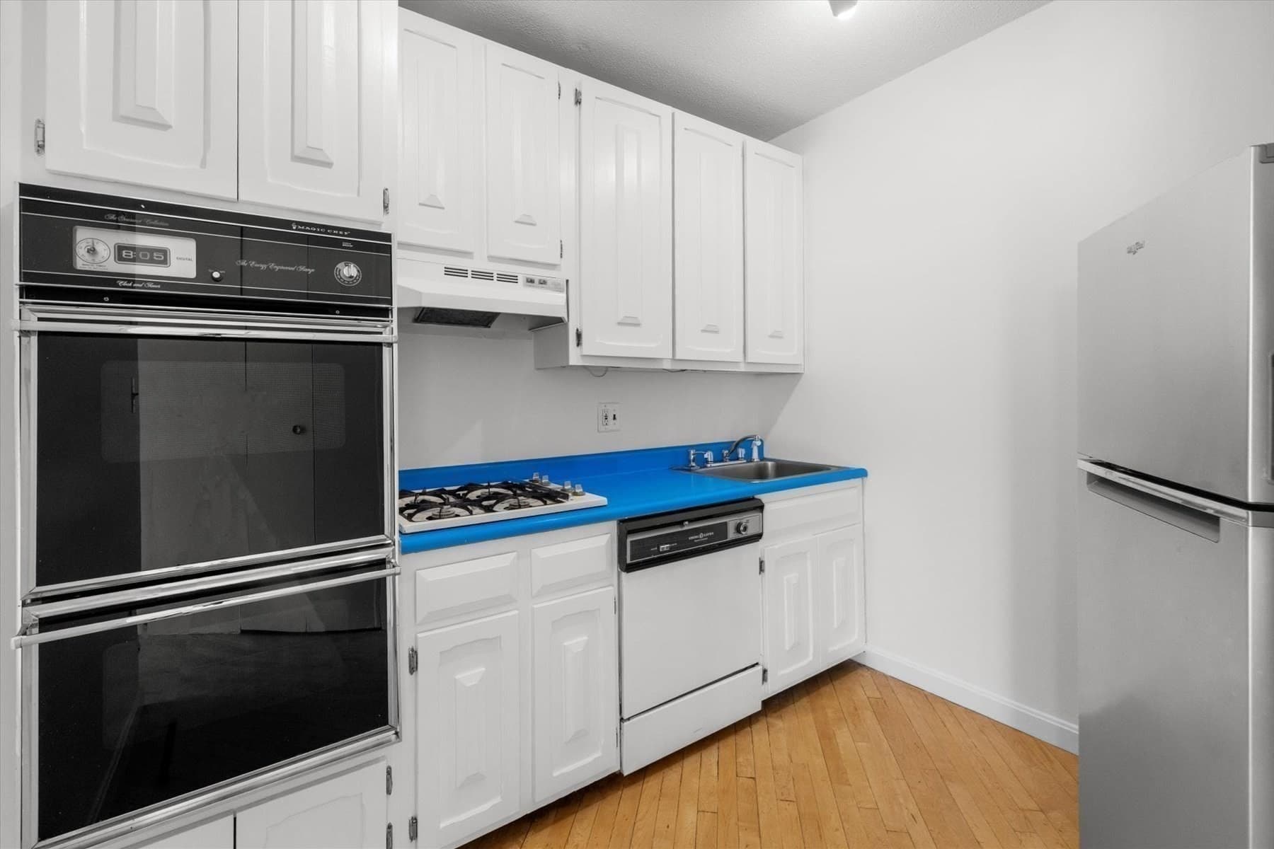 Condominium at 85 E India Row # 23D, Boston MA 02110, photo 11 of 28