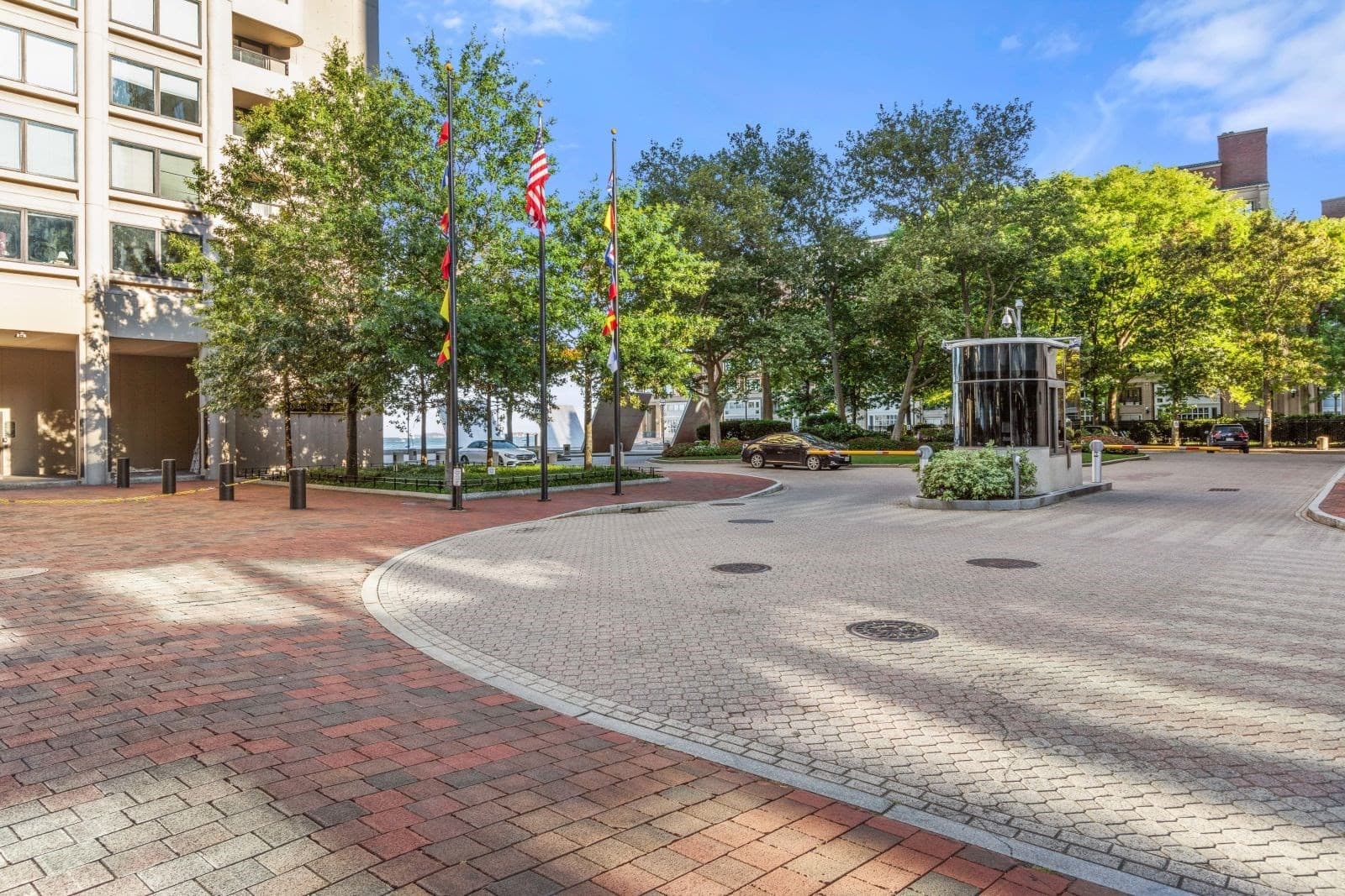 Condominium at 85 E India Row # 23D, Boston MA 02110, photo 25 of 28