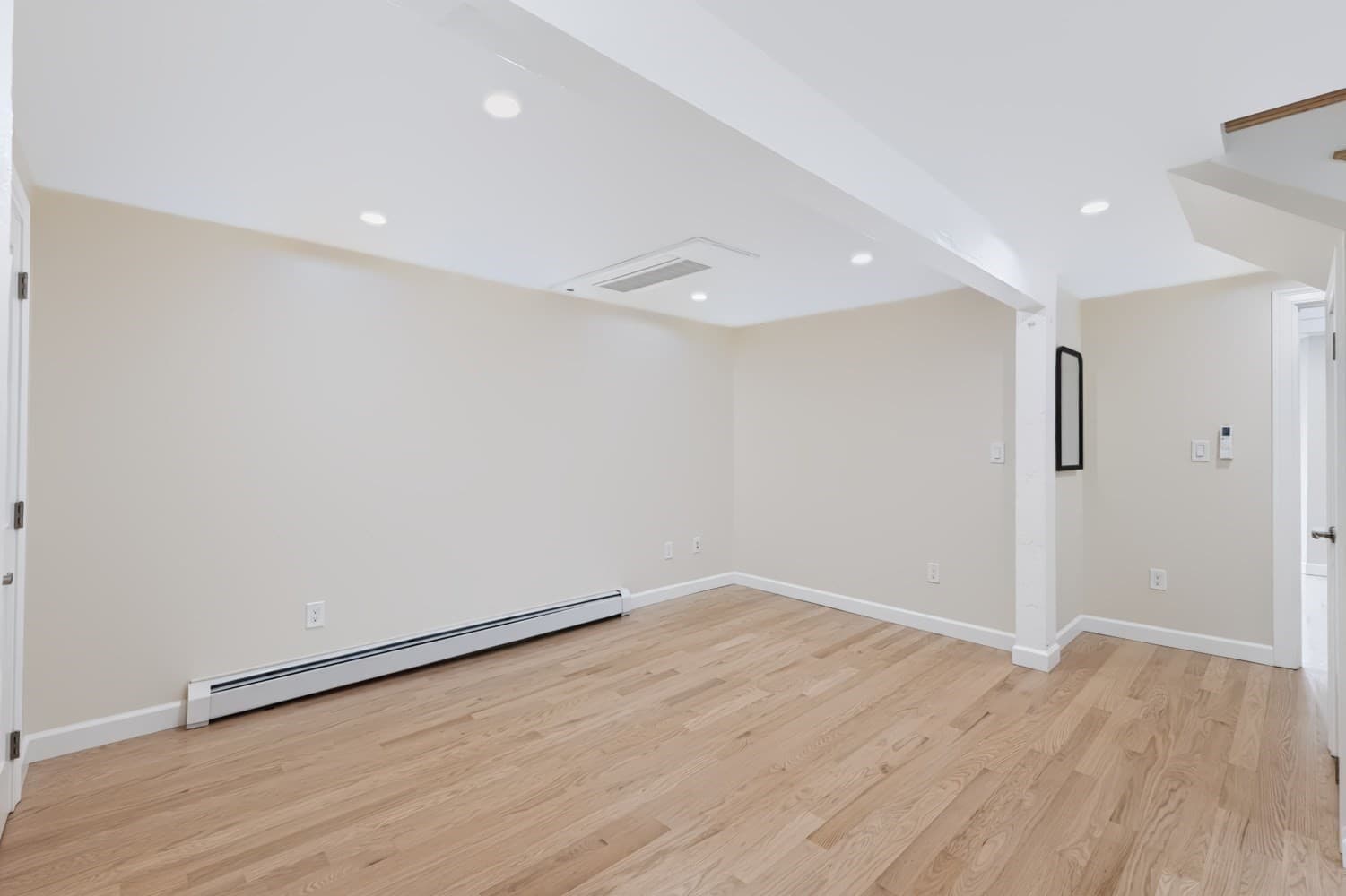 Condominium at 19 Charnock St # 2, Beverly MA 01915, Beverly, photo 14 of 42