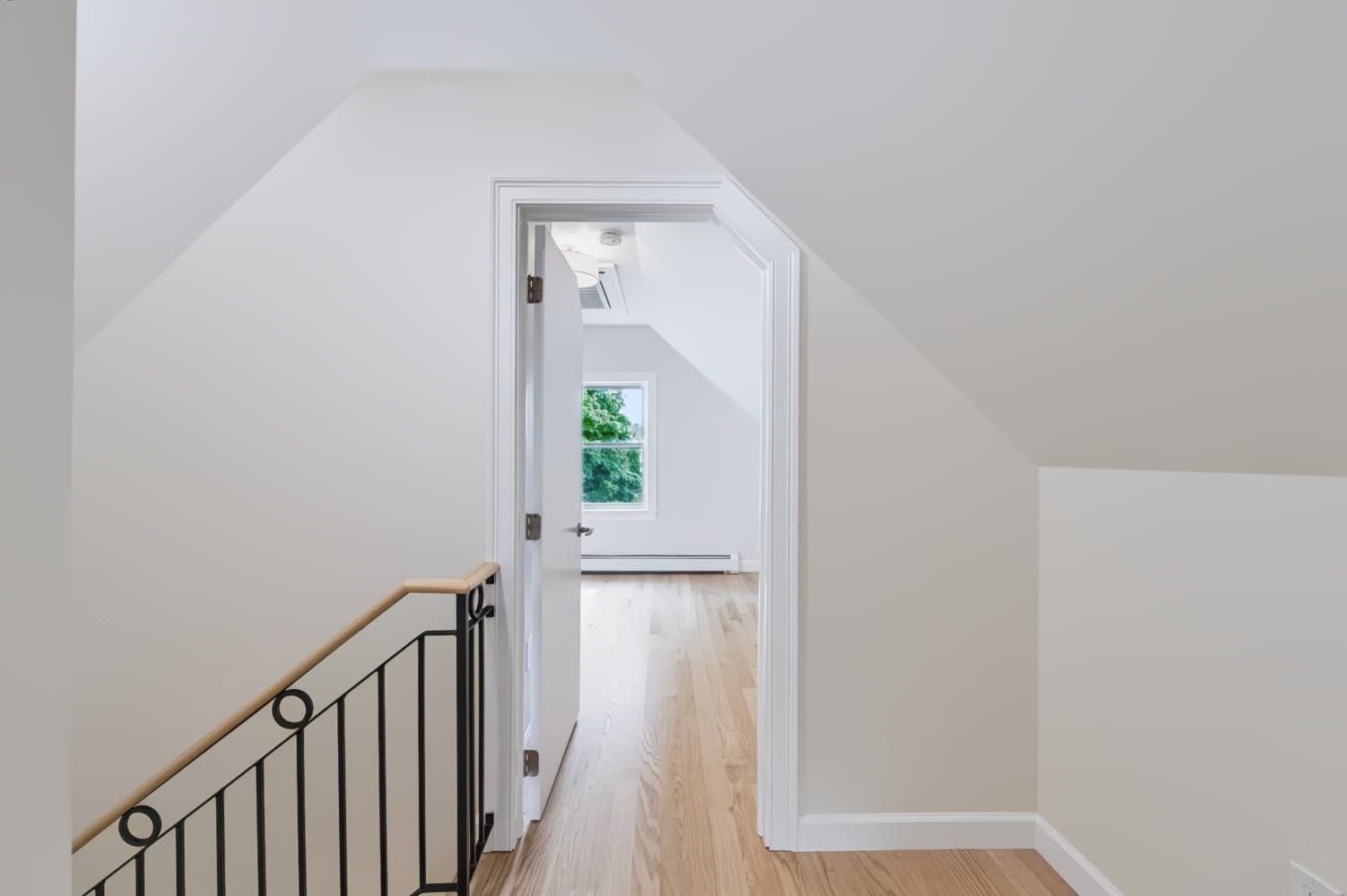 Condominium at 19 Charnock St # 2, Beverly MA 01915, Beverly, photo 31 of 42