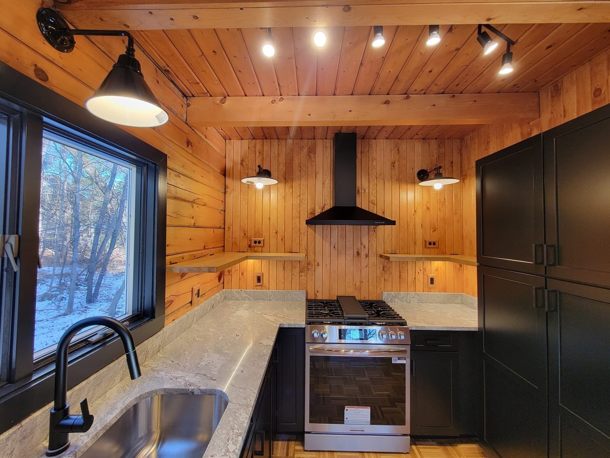 Single Family Residence at 46 Karen Lee Ln, Tewksbury MA 01876, Tewksbury, photo 13 of 38
