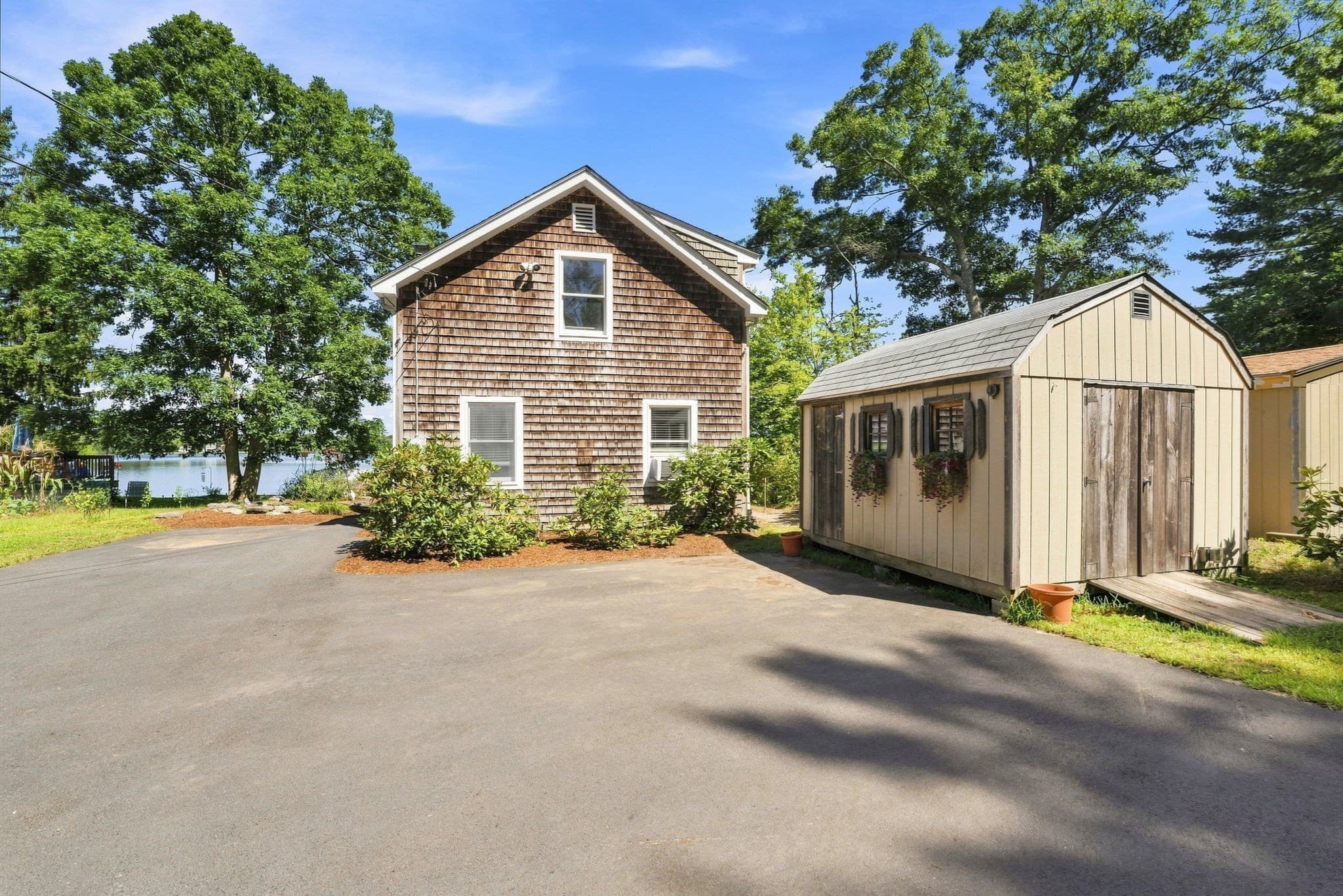 Single Family Residence at 111 King Philip Rd, Norton MA 02766, Norton, photo 4 of 42