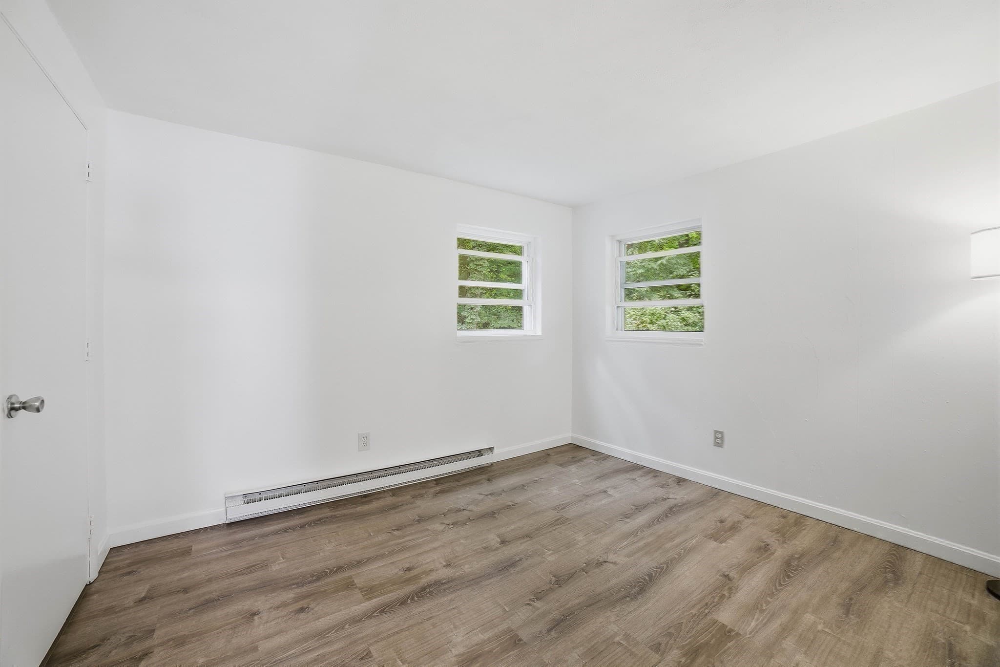 Single Family Residence at 48 Sorrento St, Worcester MA 01602, Worcester, photo 18 of 26