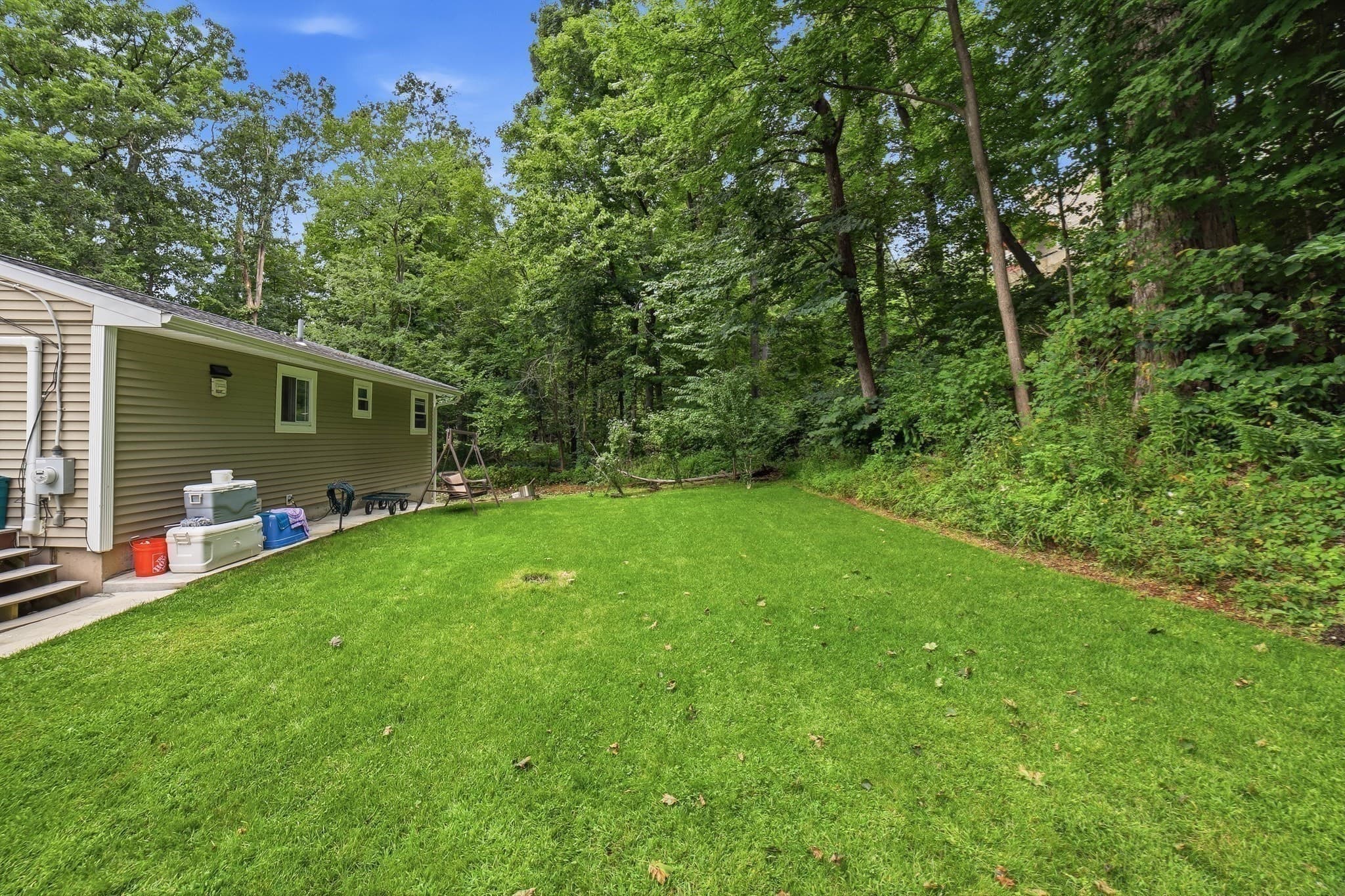 Single Family Residence at 48 Sorrento St, Worcester MA 01602, Worcester, photo 4 of 26