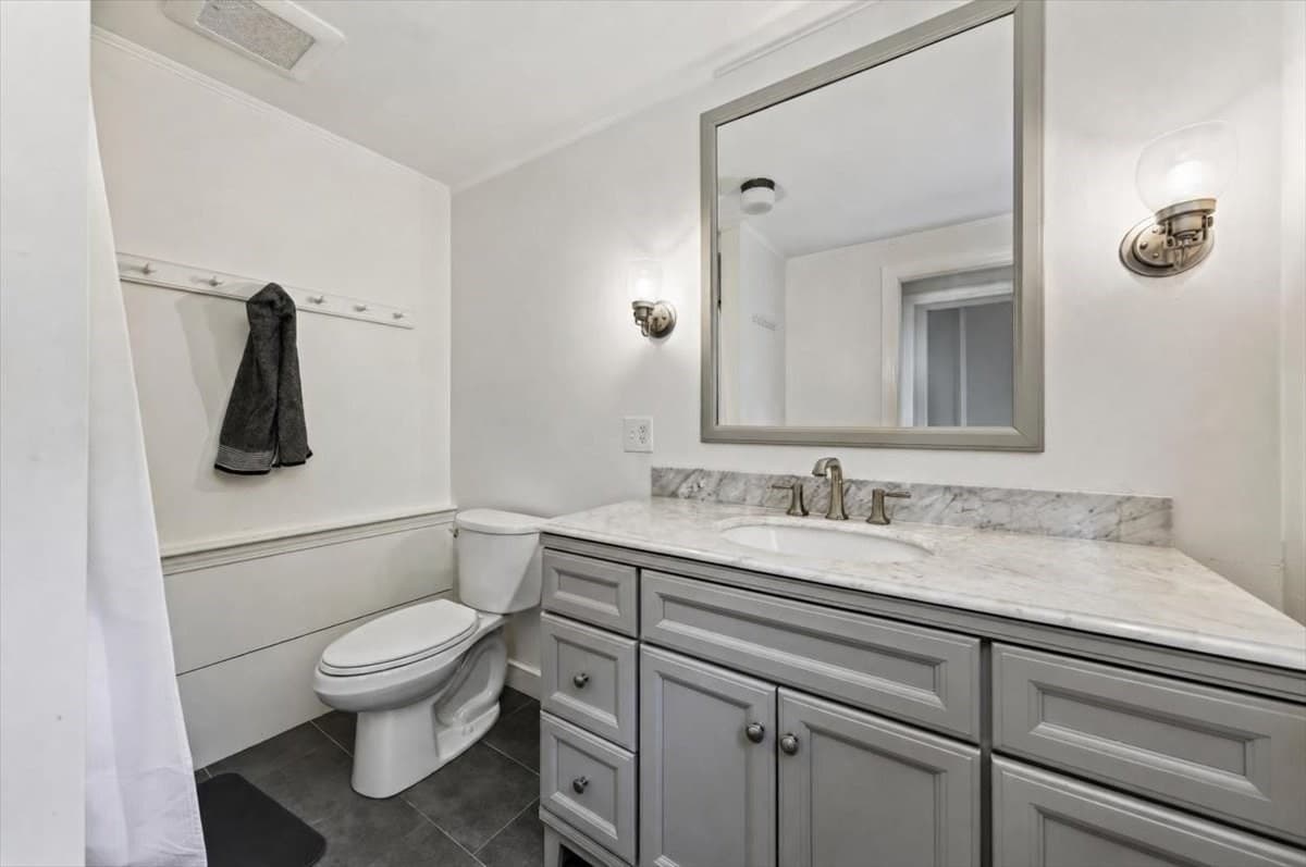 Single Family Residence at 81 Hobart St, Hingham MA 02043, Hingham, photo 17 of 34