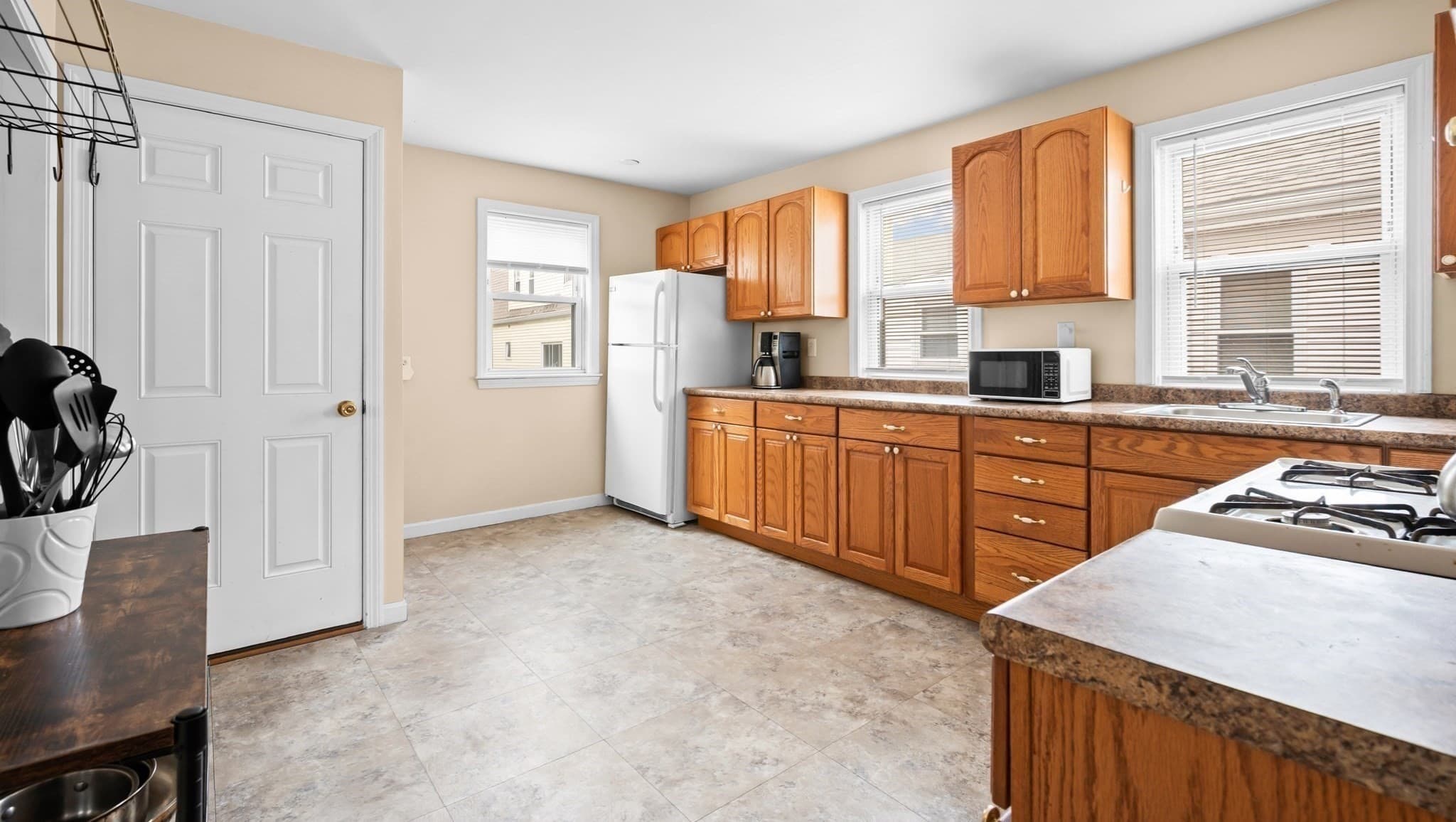 2 Family - 2 Units Up/Down at 26-28 Boston Avenue, Somerville MA 02144, Somerville, photo 8 of 21
