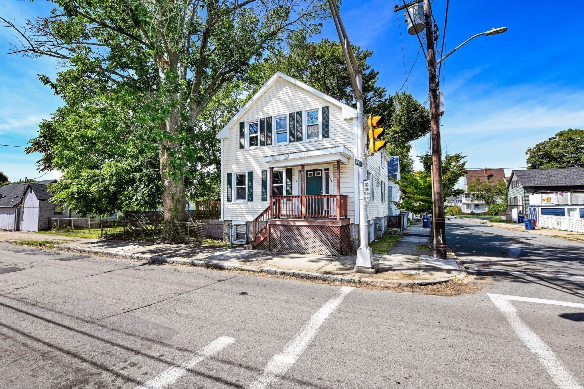 Multi Family at 309 Cottage St, New Bedford MA 02740, New Bedford, photo 2 of 18