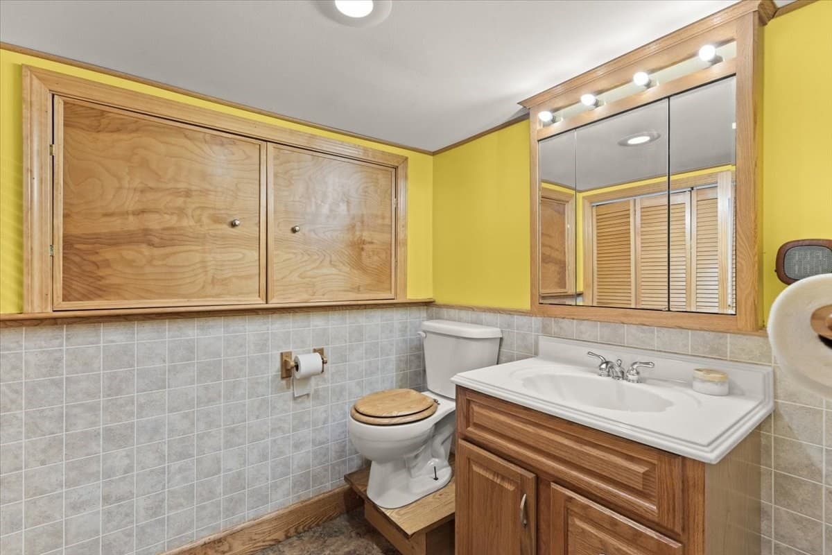 Multi Family at 15 Whitten St, Boston MA 02122, Boston, photo 36 of 42