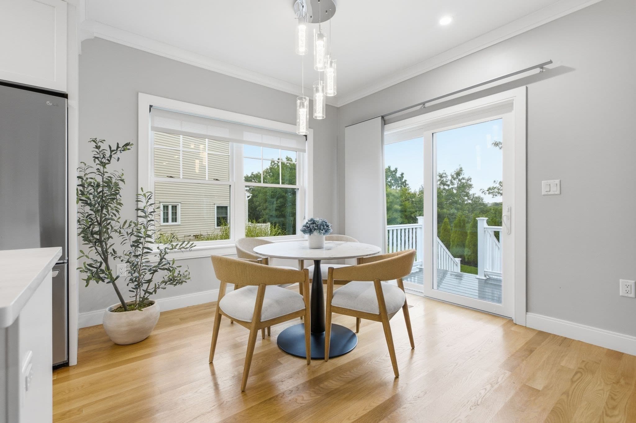 Condominium at 14 Blueberry Hill Ln # 14, Melrose MA 02176, Melrose, photo 10 of 36