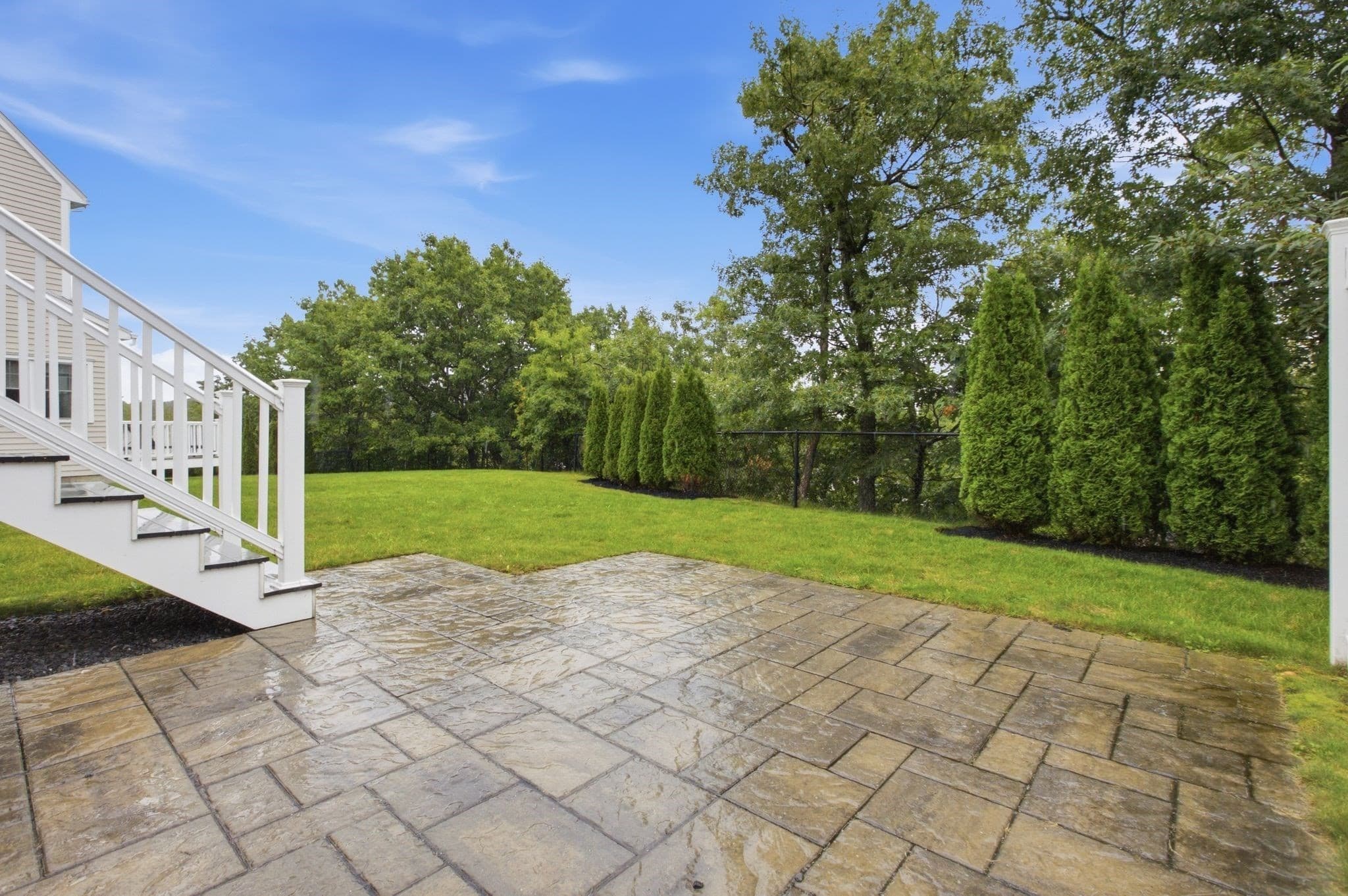 Condominium at 14 Blueberry Hill Ln # 14, Melrose MA 02176, Melrose, photo 33 of 36