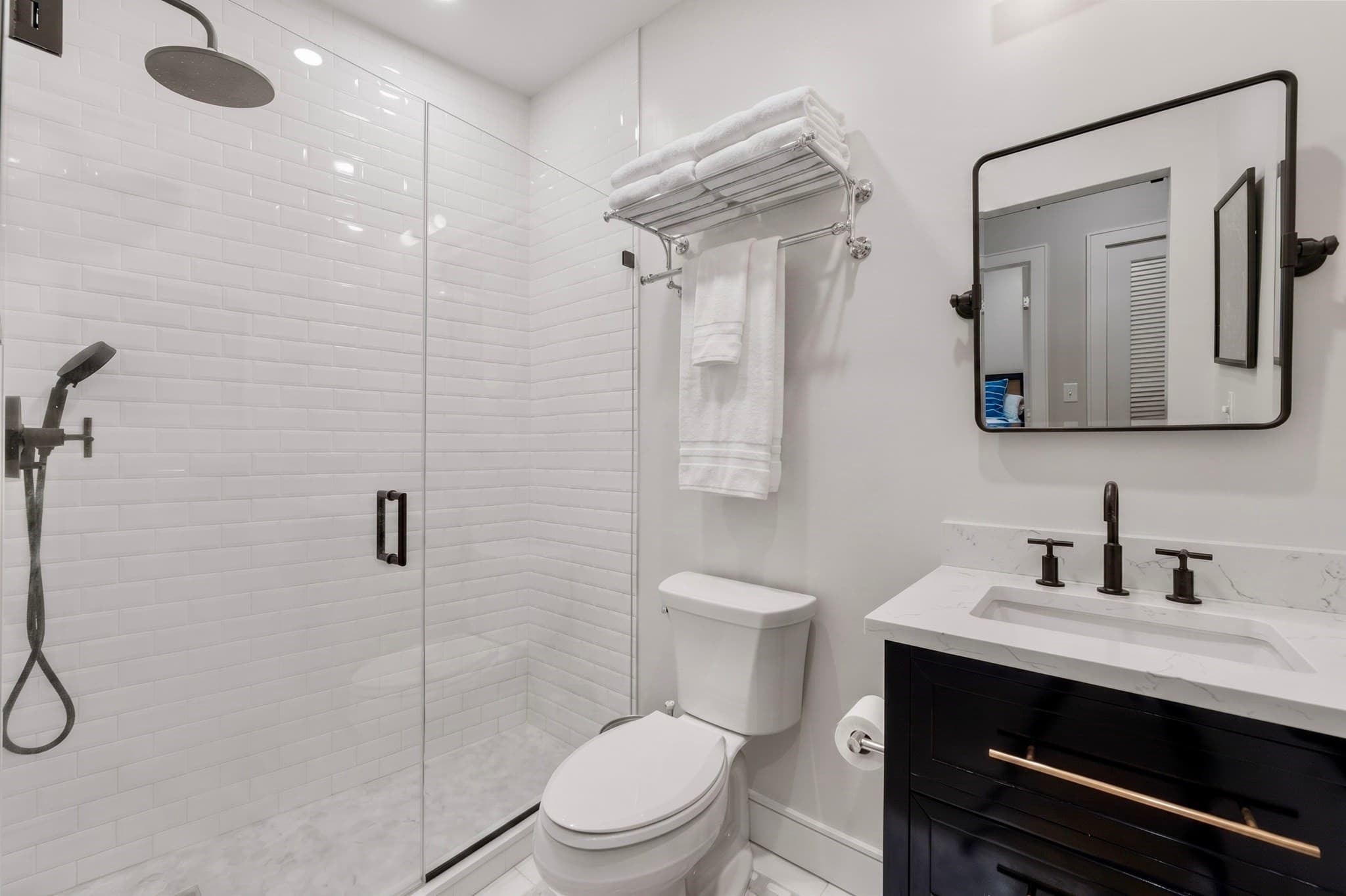 Condominium at 471 Hanover St # 2, Boston MA 02113, Boston, photo 7 of 12