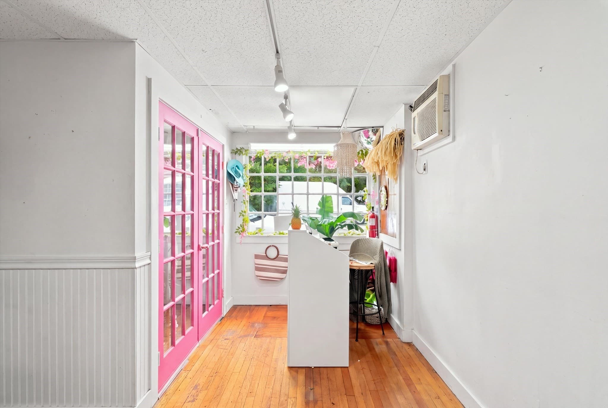 Commercial Sale at 33-37 S. Main St, Ipswich MA 01938, photo 21 of 36