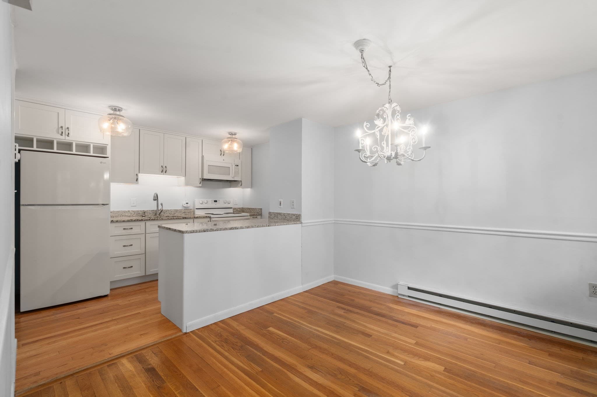 Condominium at 60 Lake St, Winchester MA 01890, Winchester, photo 2 of 20