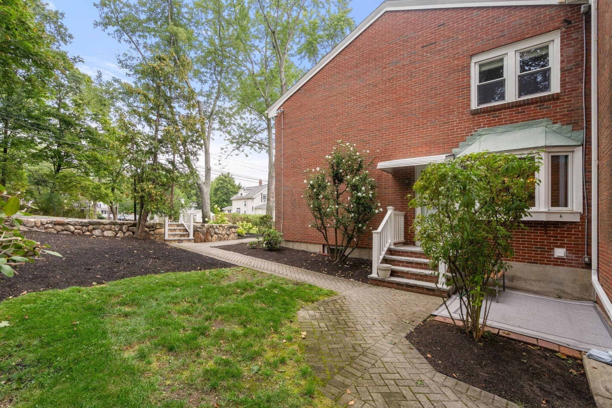 Condominium at 60 Lake St, Winchester MA 01890, Winchester, photo 18 of 20
