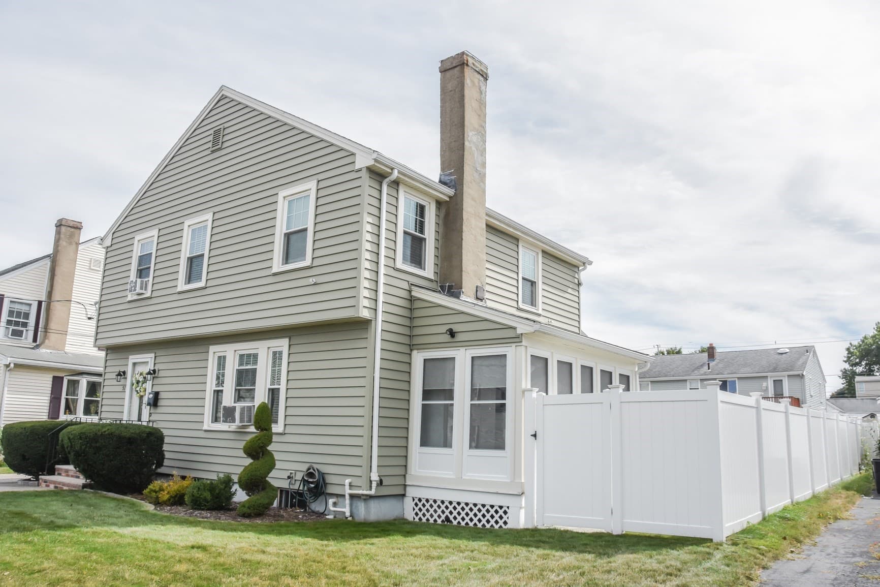 Single Family Residence at 51 Emerson Ave, Peabody MA 01960, Peabody, photo 2 of 29