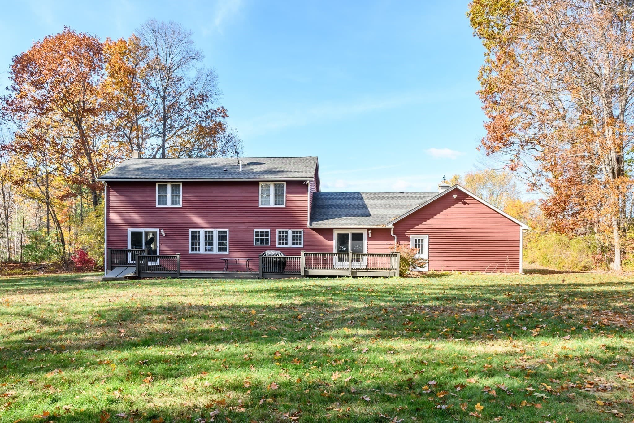 Single Family Residence at 2 Sawmill Cir, Charlton MA 01507, Charlton, photo 27 of 38