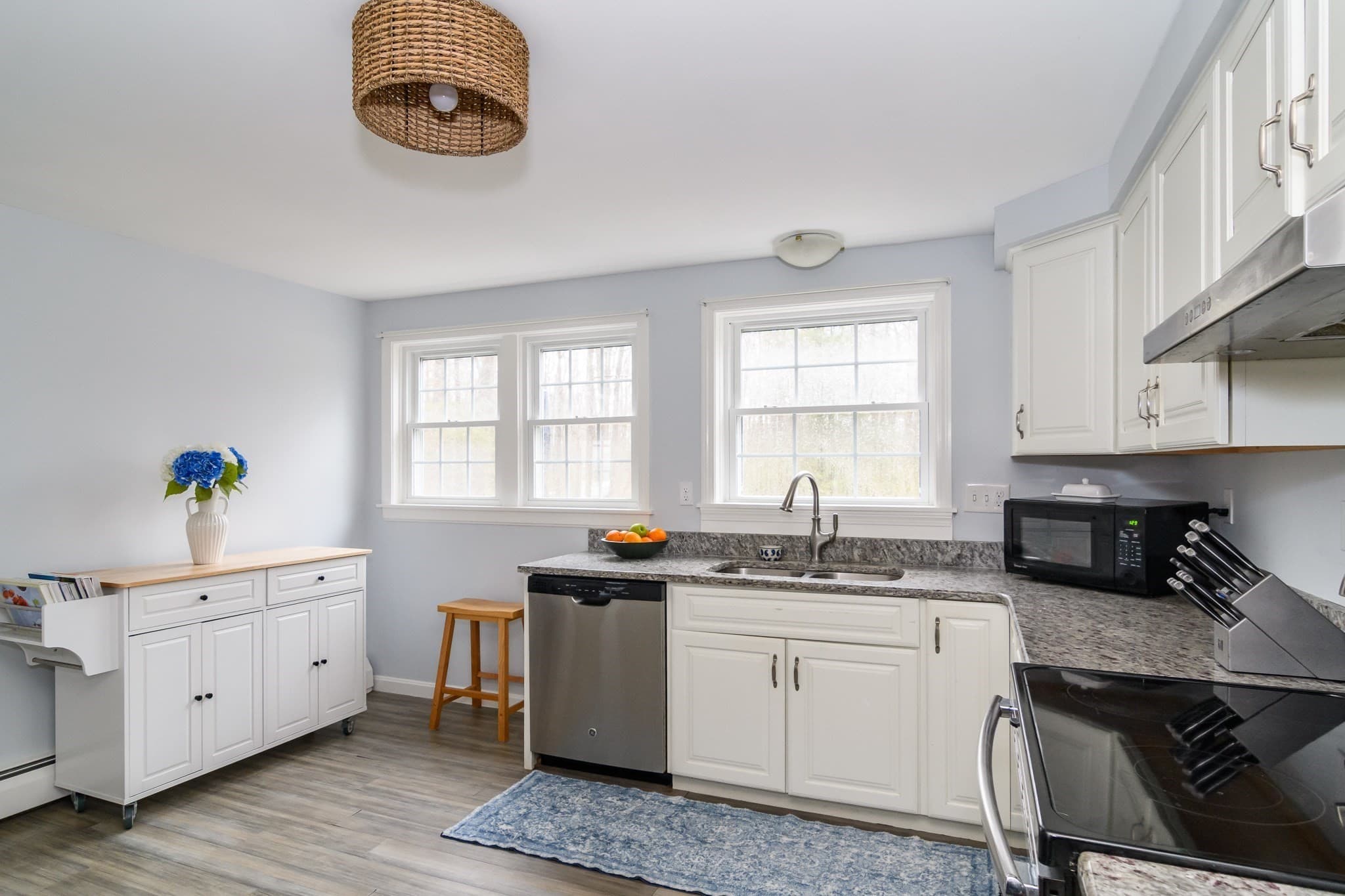 Single Family Residence at 2 Sawmill Cir, Charlton MA 01507, Charlton, photo 10 of 38